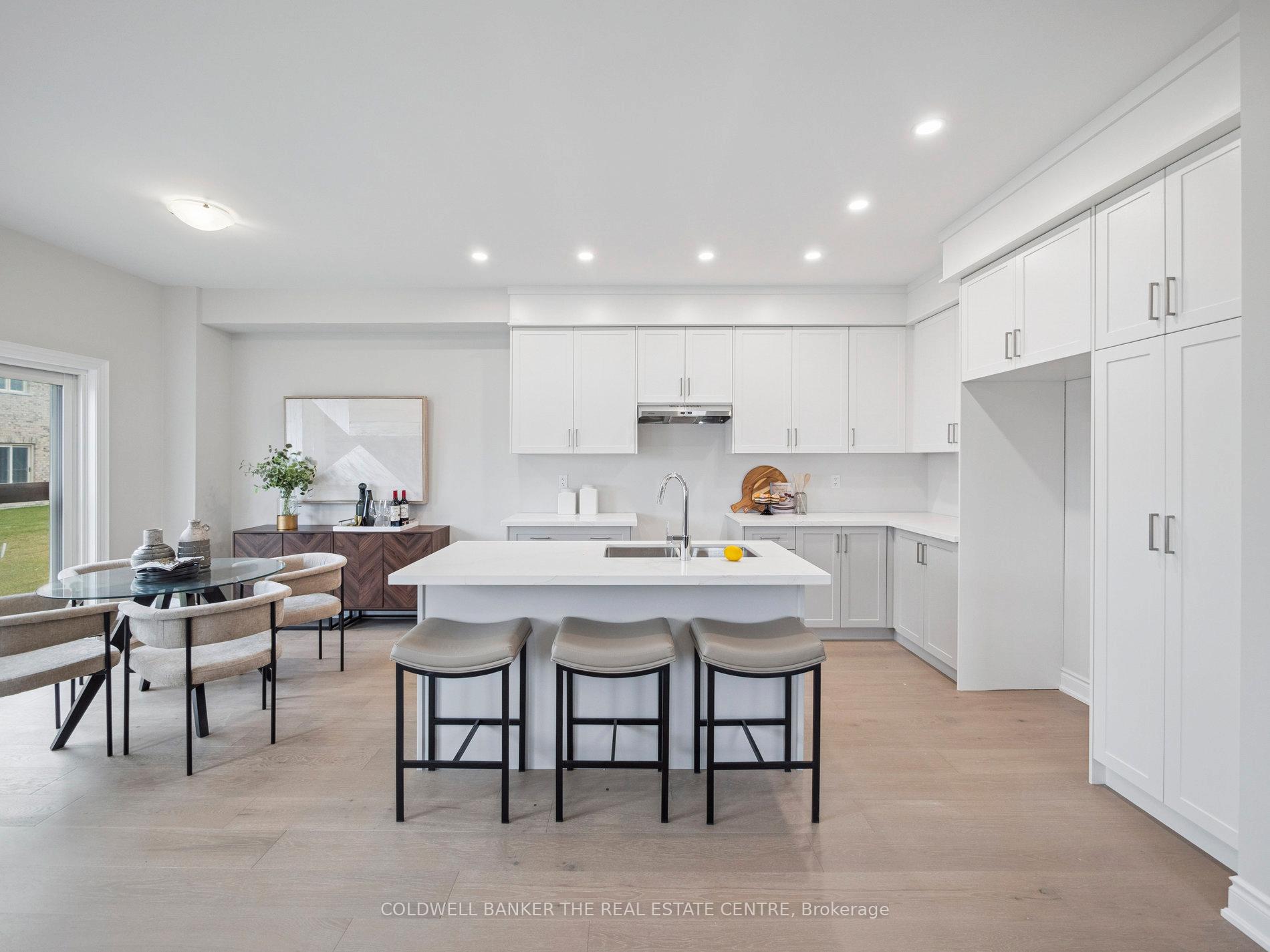 Photo 12 of 11 Hildred Cushing Way, Uxbridge — HOMEH