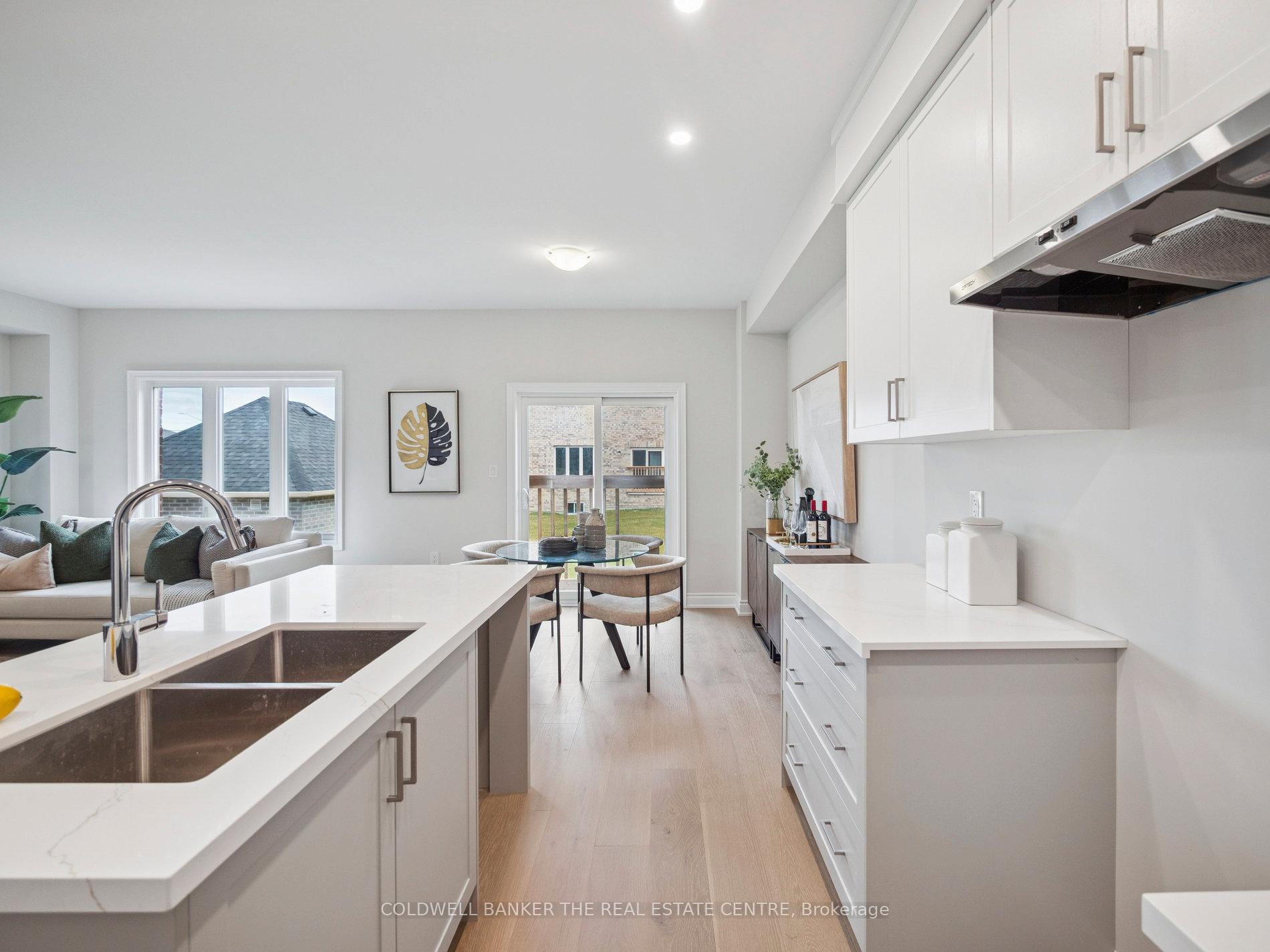 Photo 16 of 11 Hildred Cushing Way, Uxbridge — HOMEH