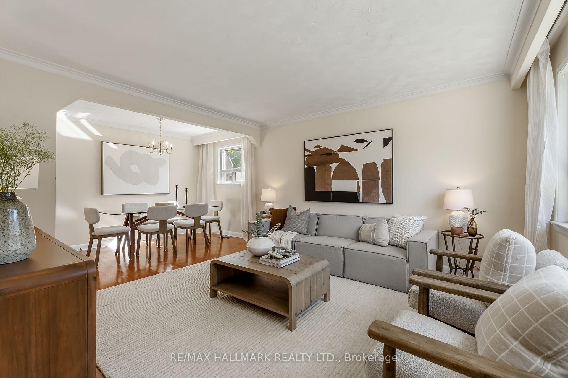 Photo 5 of 3 Armada Court, Scarborough, Woburn — HOMEH