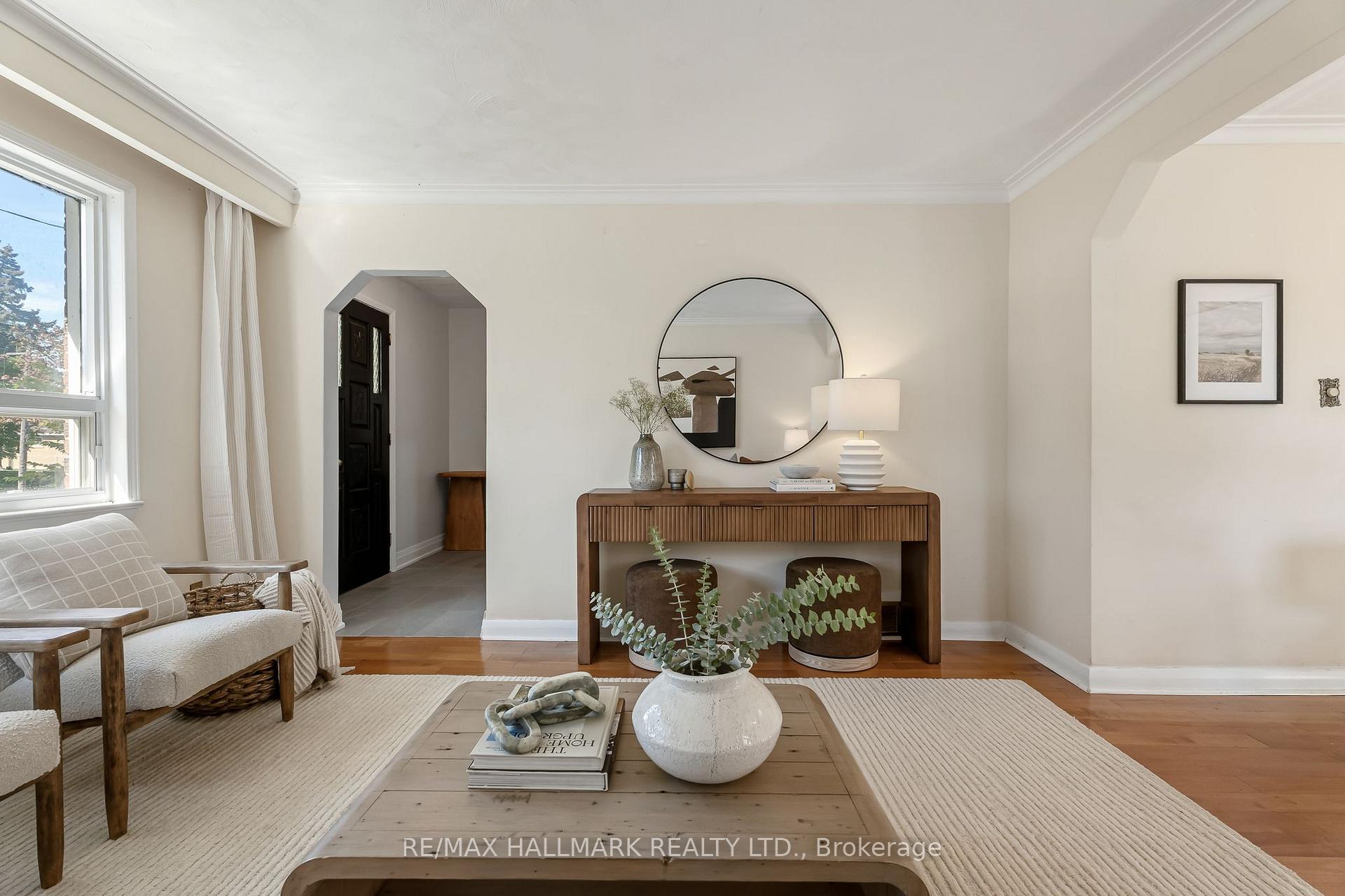 Photo 8 of 3 Armada Court, Scarborough, Woburn — HOMEH