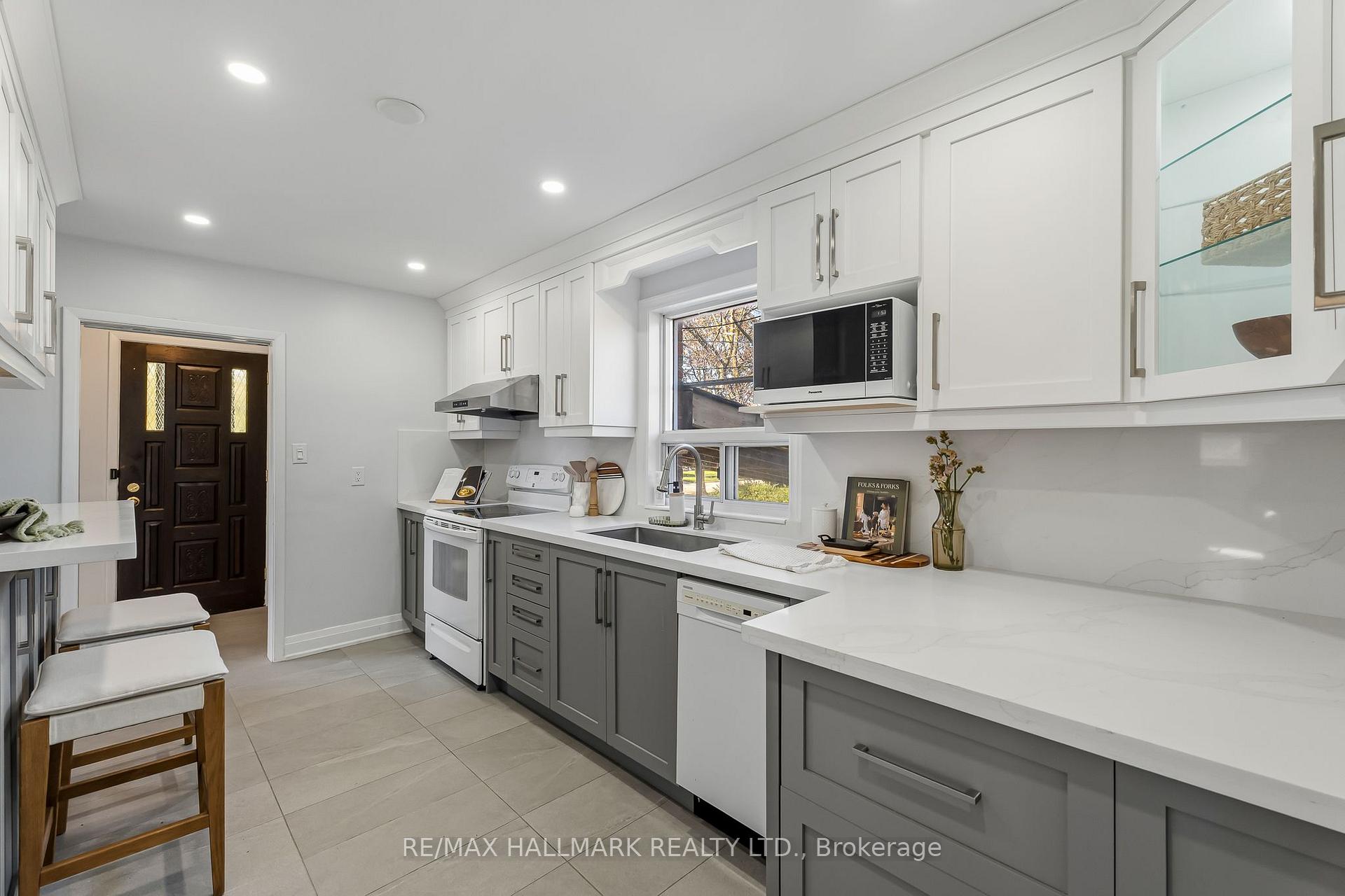 Photo 13 of 3 Armada Court, Scarborough, Woburn — HOMEH