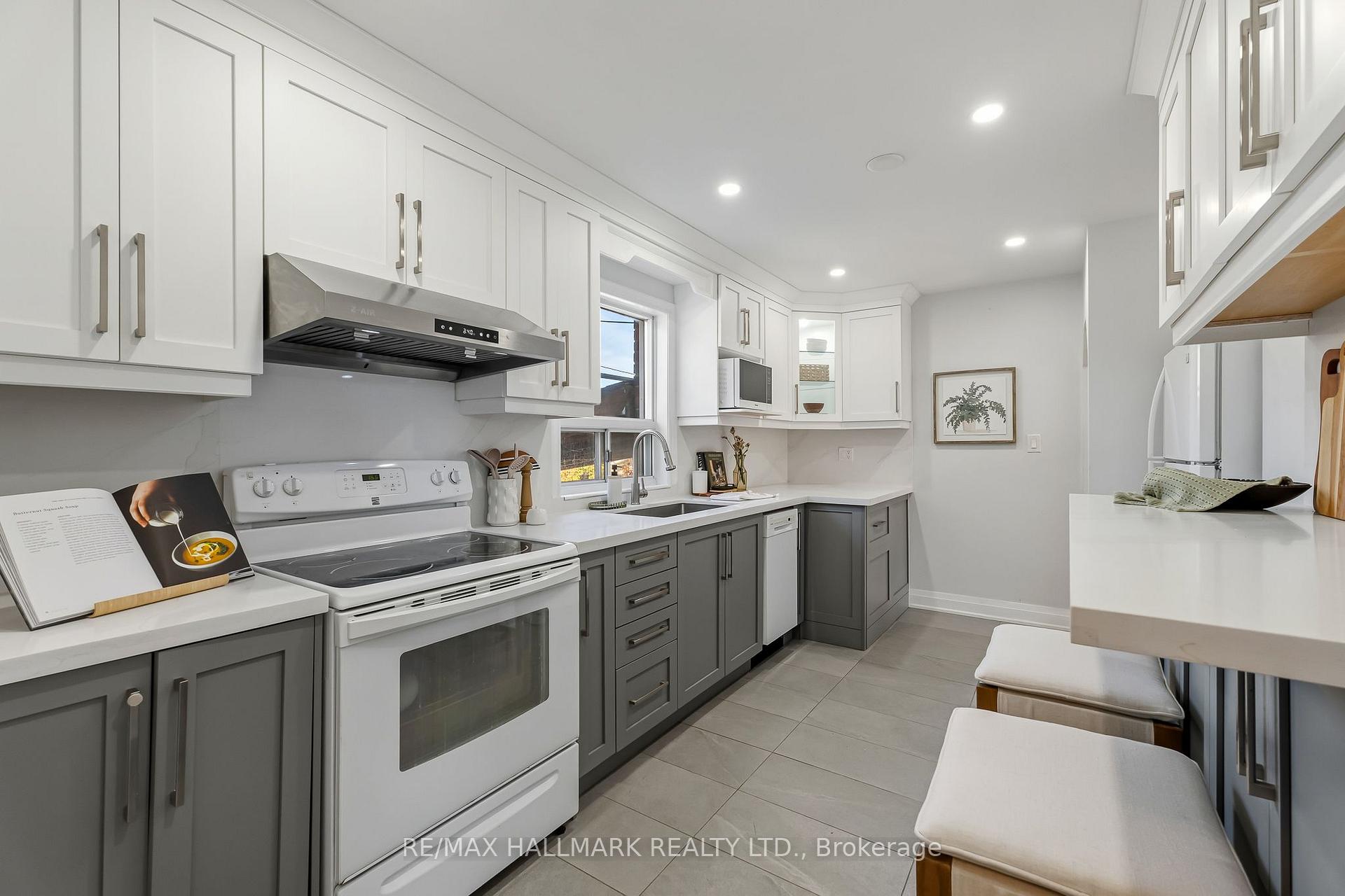 Photo 17 of 3 Armada Court, Scarborough, Woburn — HOMEH