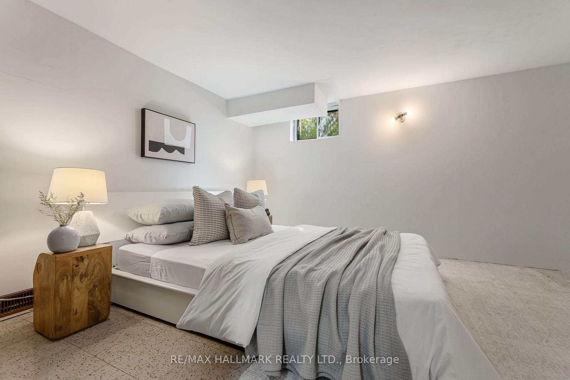 Photo 33 of 3 Armada Court, Scarborough, Woburn — HOMEH