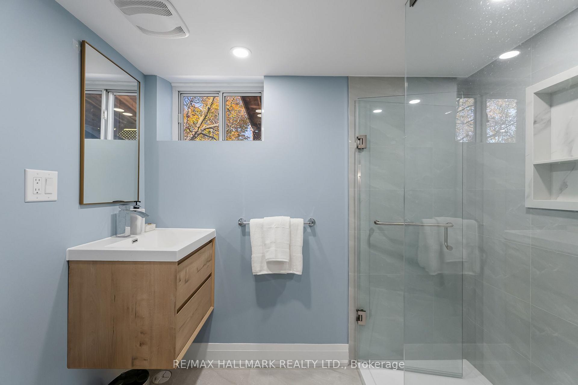 Photo 35 of 3 Armada Court, Scarborough, Woburn — HOMEH