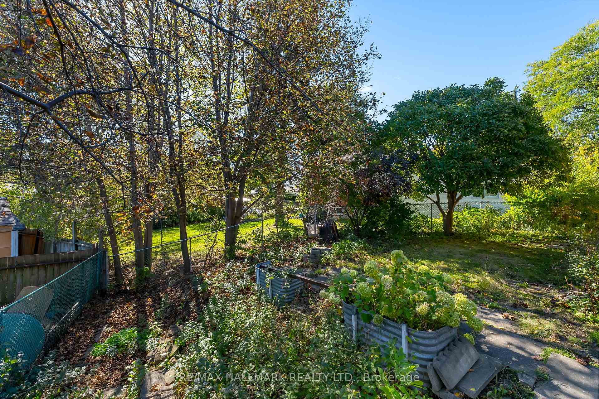 Photo 37 of 3 Armada Court, Scarborough, Woburn — HOMEH