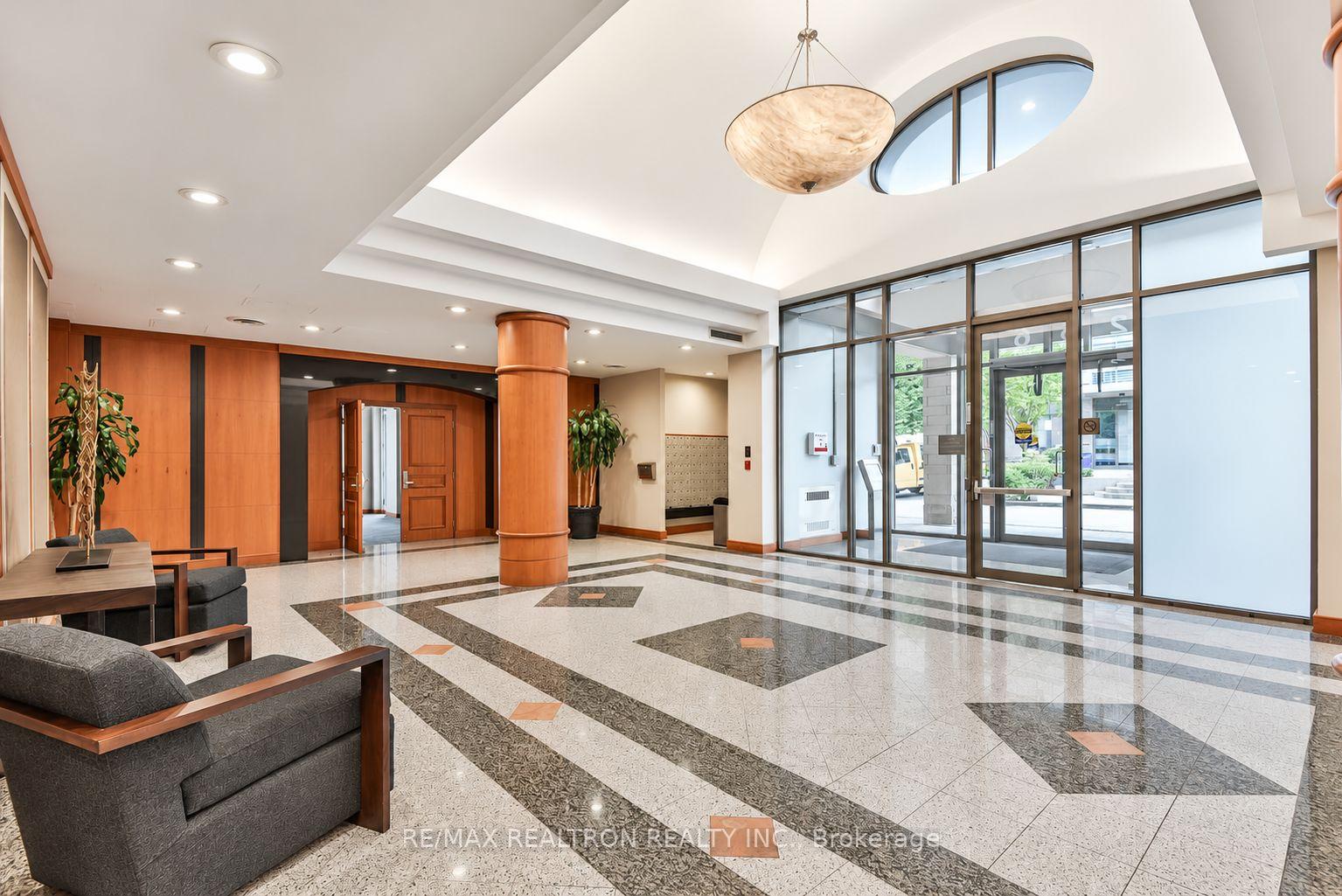 Photo 14 of Unit 511, 256 Doris Avenue, North York, Willowdale East — HOMEH