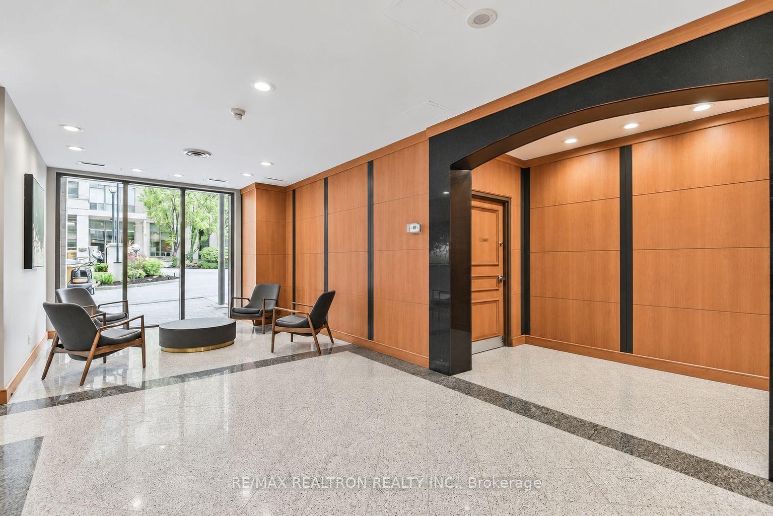 Photo 15 of Unit 511, 256 Doris Avenue, North York, Willowdale East — HOMEH