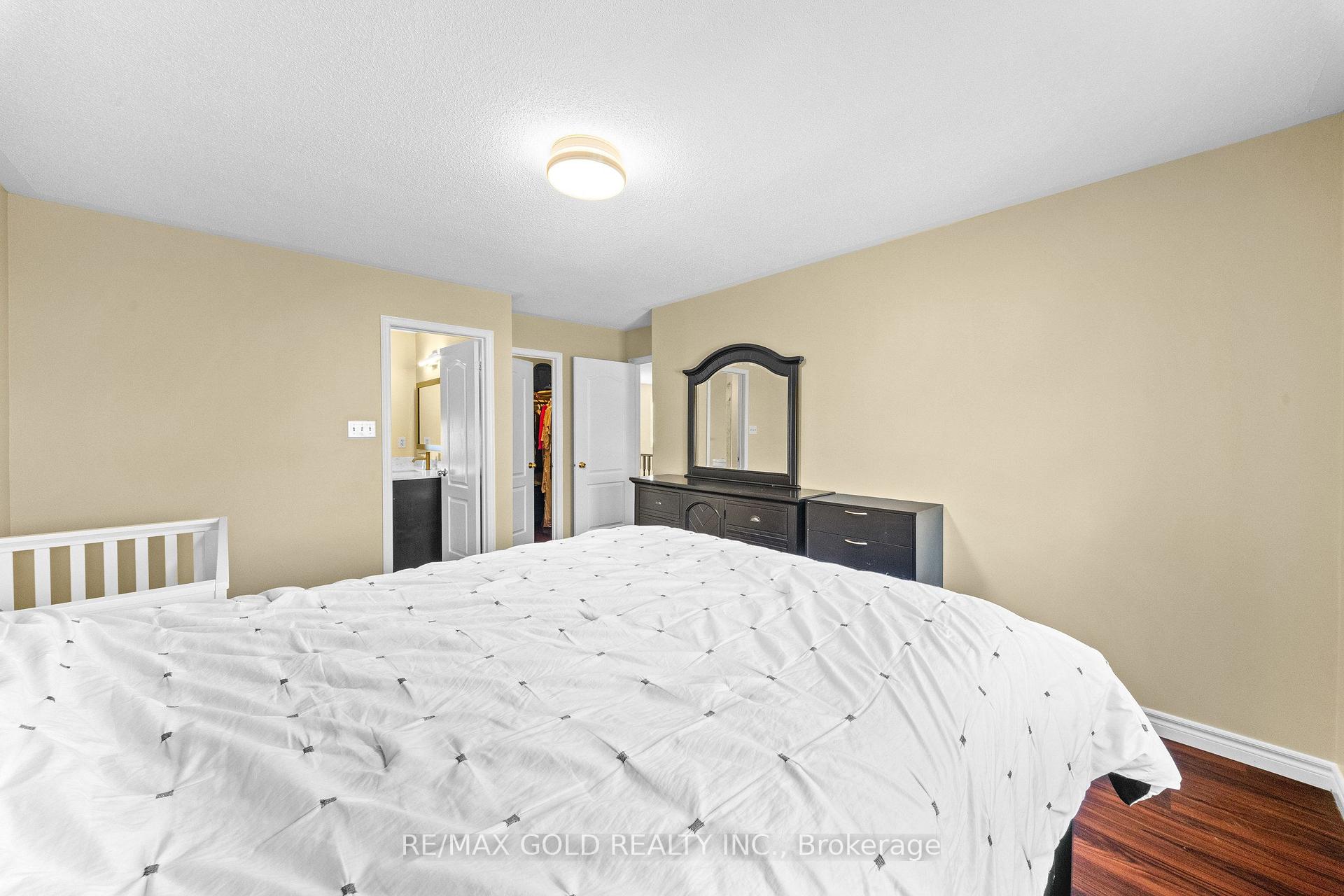 Photo 32 of 4 Australia Drive, Brampton, Sandringham-Wellington — HOMEH
