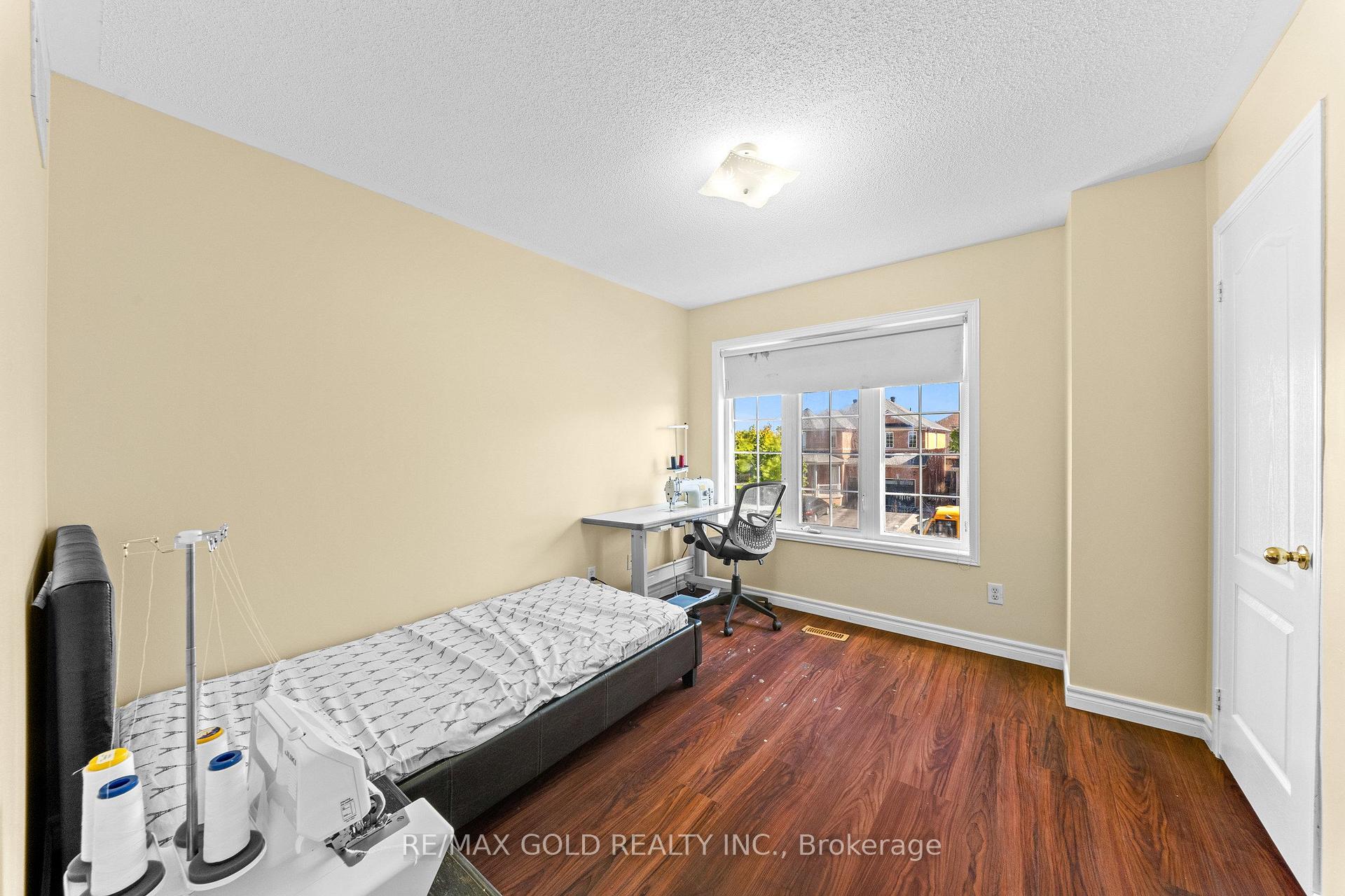 Photo 35 of 4 Australia Drive, Brampton, Sandringham-Wellington — HOMEH