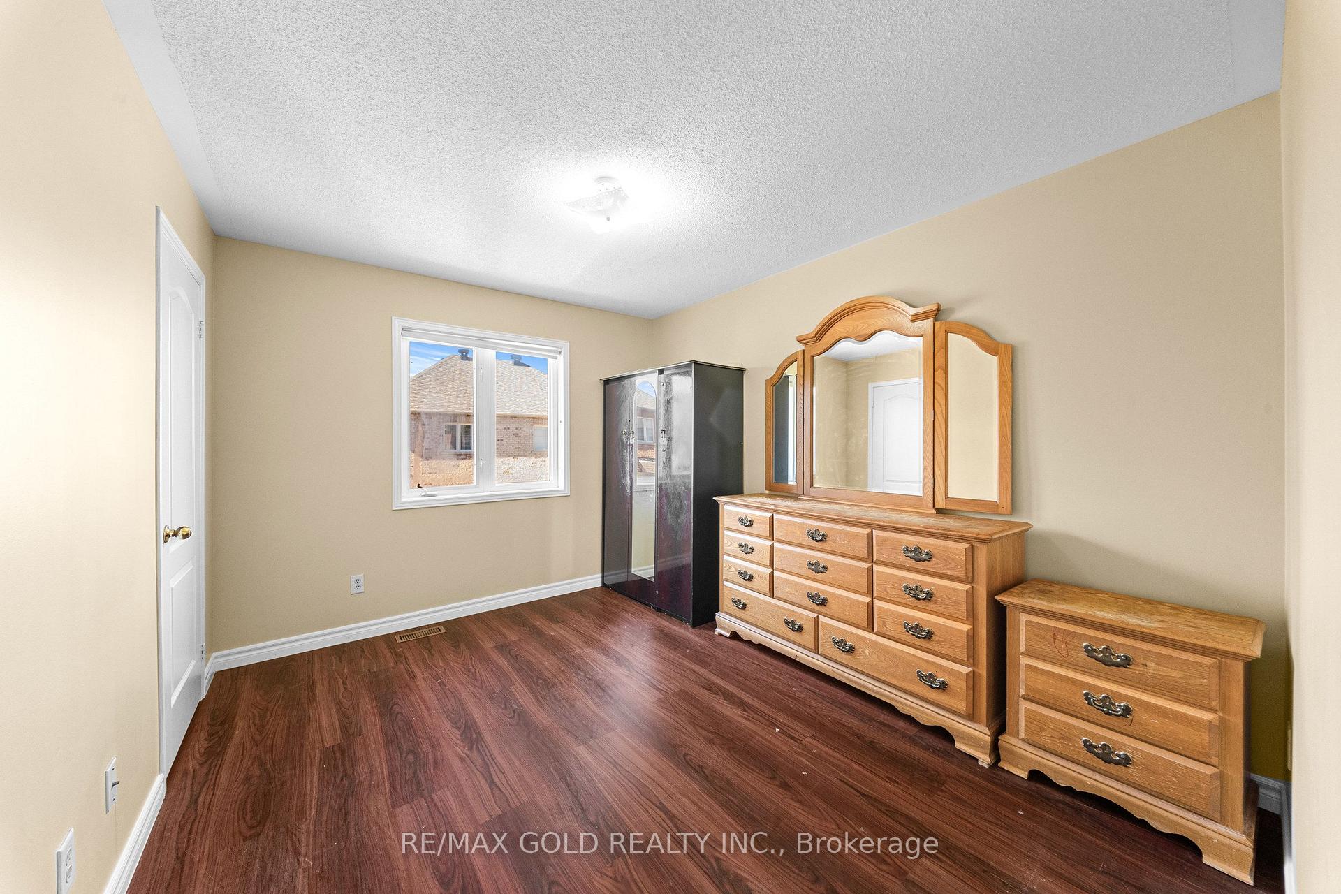 Photo 37 of 4 Australia Drive, Brampton, Sandringham-Wellington — HOMEH