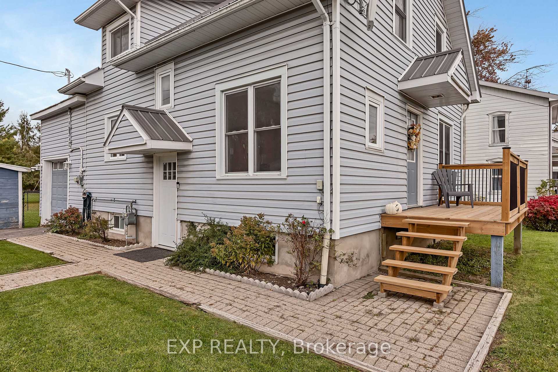 Photo 4 of 11505 Queen Street, North Dundas, North Dundas (Mountain) Twp — HOMEH