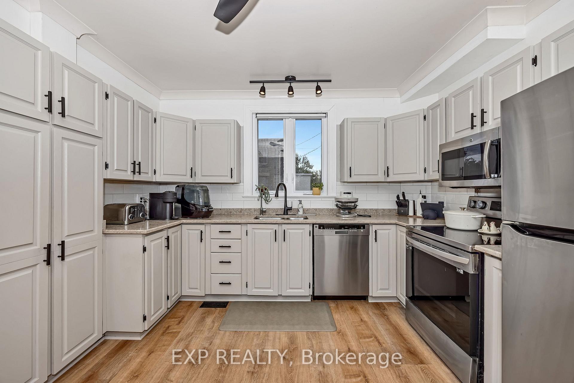 Photo 17 of 11505 Queen Street, North Dundas, North Dundas (Mountain) Twp — HOMEH