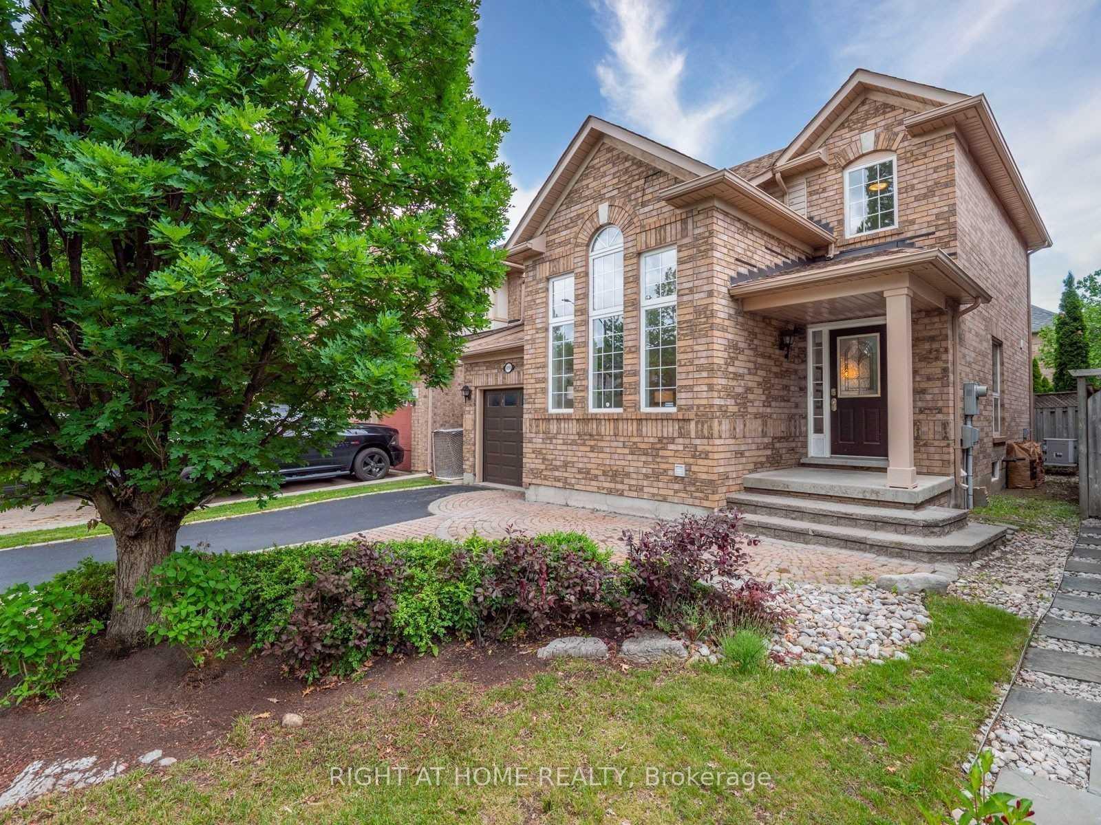 Photo 2 of 5555 Bridgeport Gate, Mississauga, Churchill Meadows — HOMEH