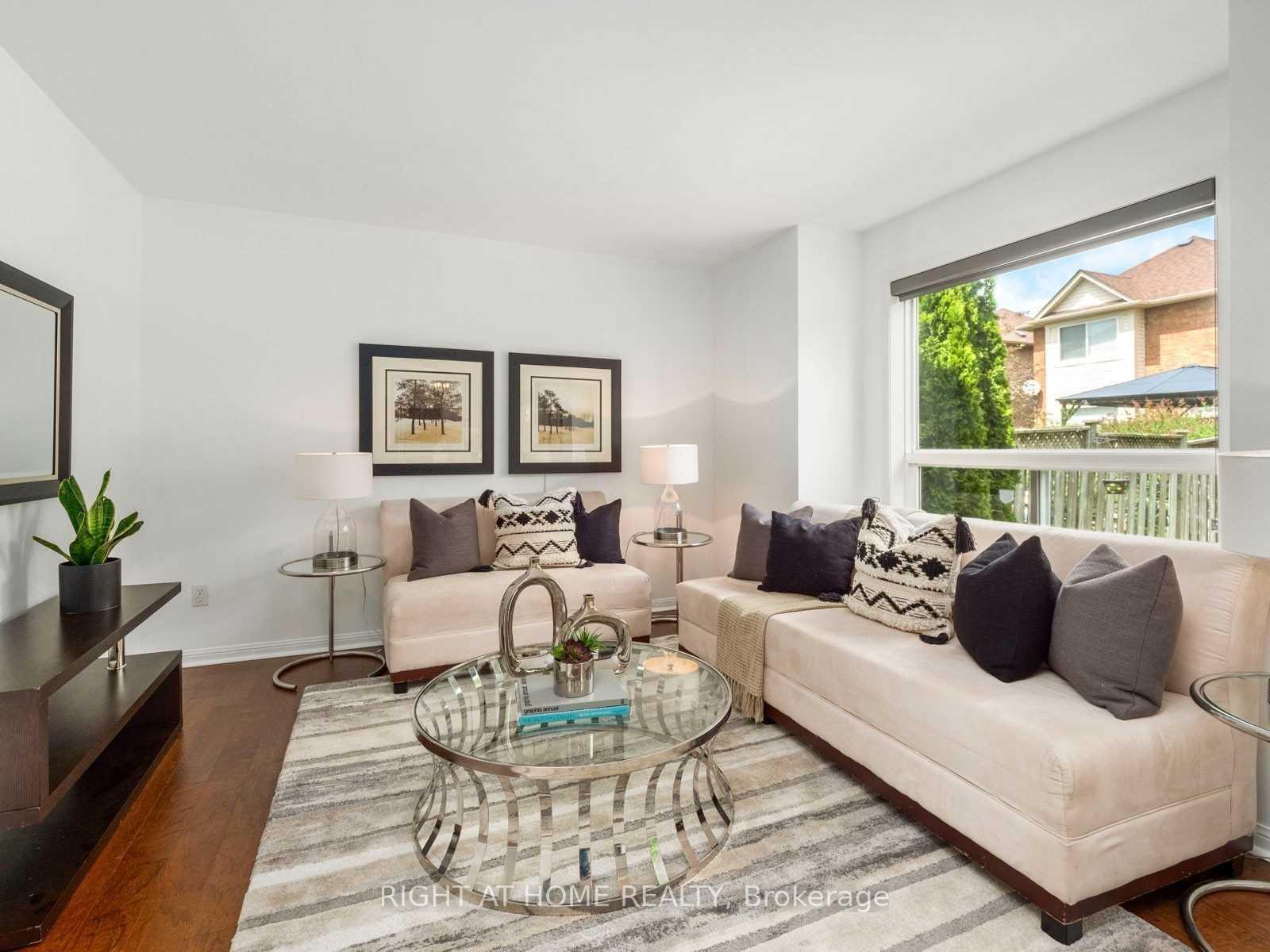 Photo 12 of 5555 Bridgeport Gate, Mississauga, Churchill Meadows — HOMEH