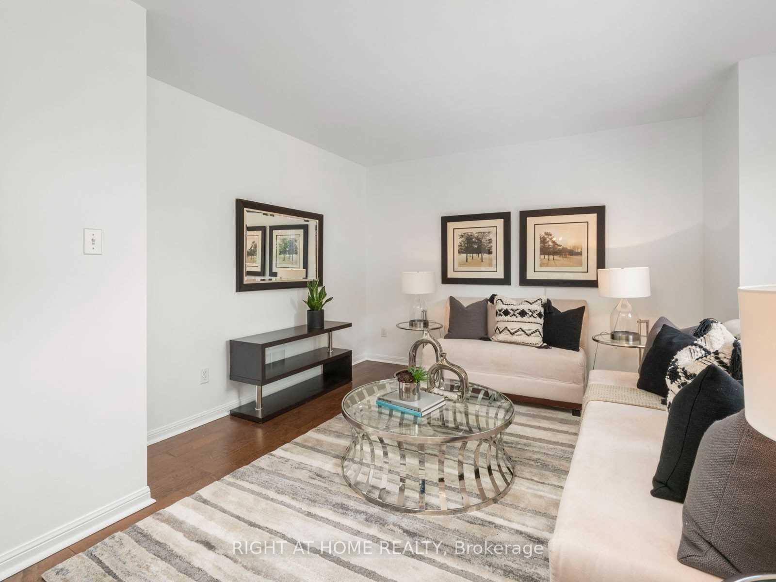 Photo 14 of 5555 Bridgeport Gate, Mississauga, Churchill Meadows — HOMEH