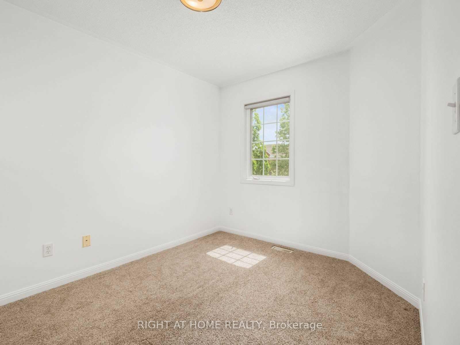 Photo 21 of 5555 Bridgeport Gate, Mississauga, Churchill Meadows — HOMEH