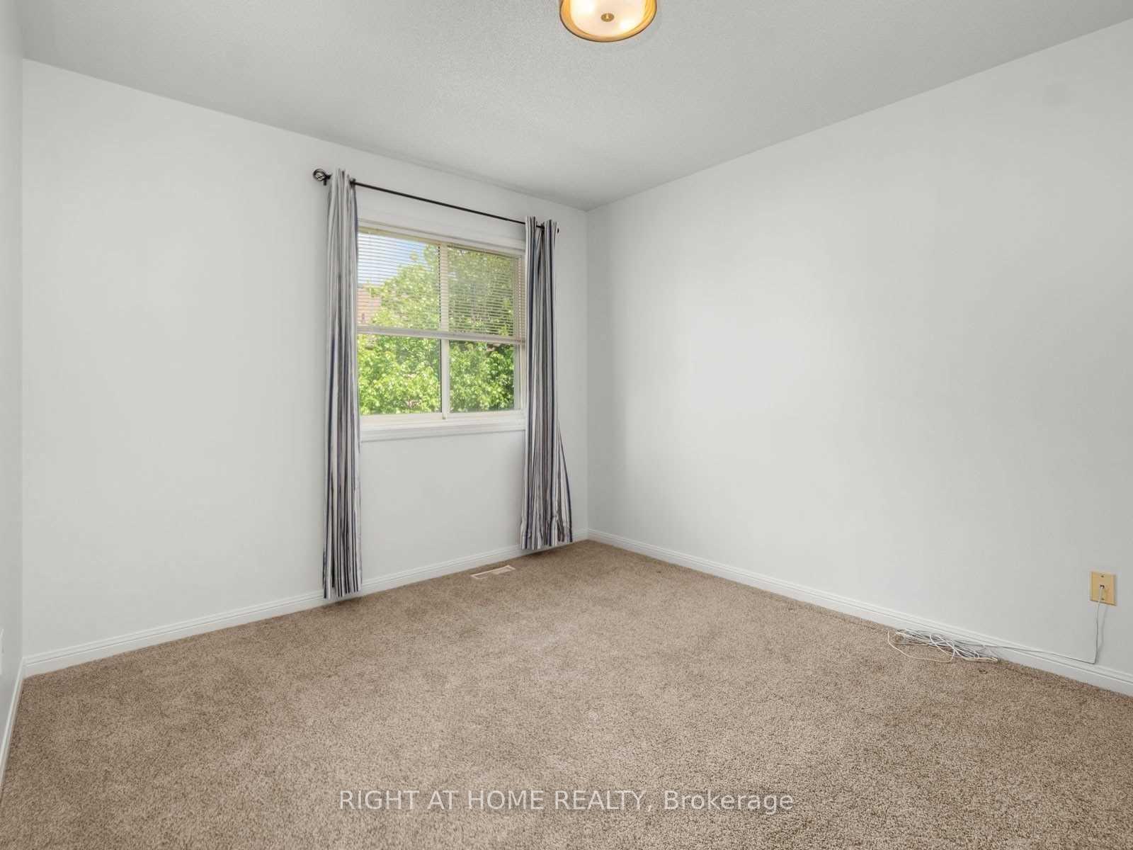 Photo 23 of 5555 Bridgeport Gate, Mississauga, Churchill Meadows — HOMEH