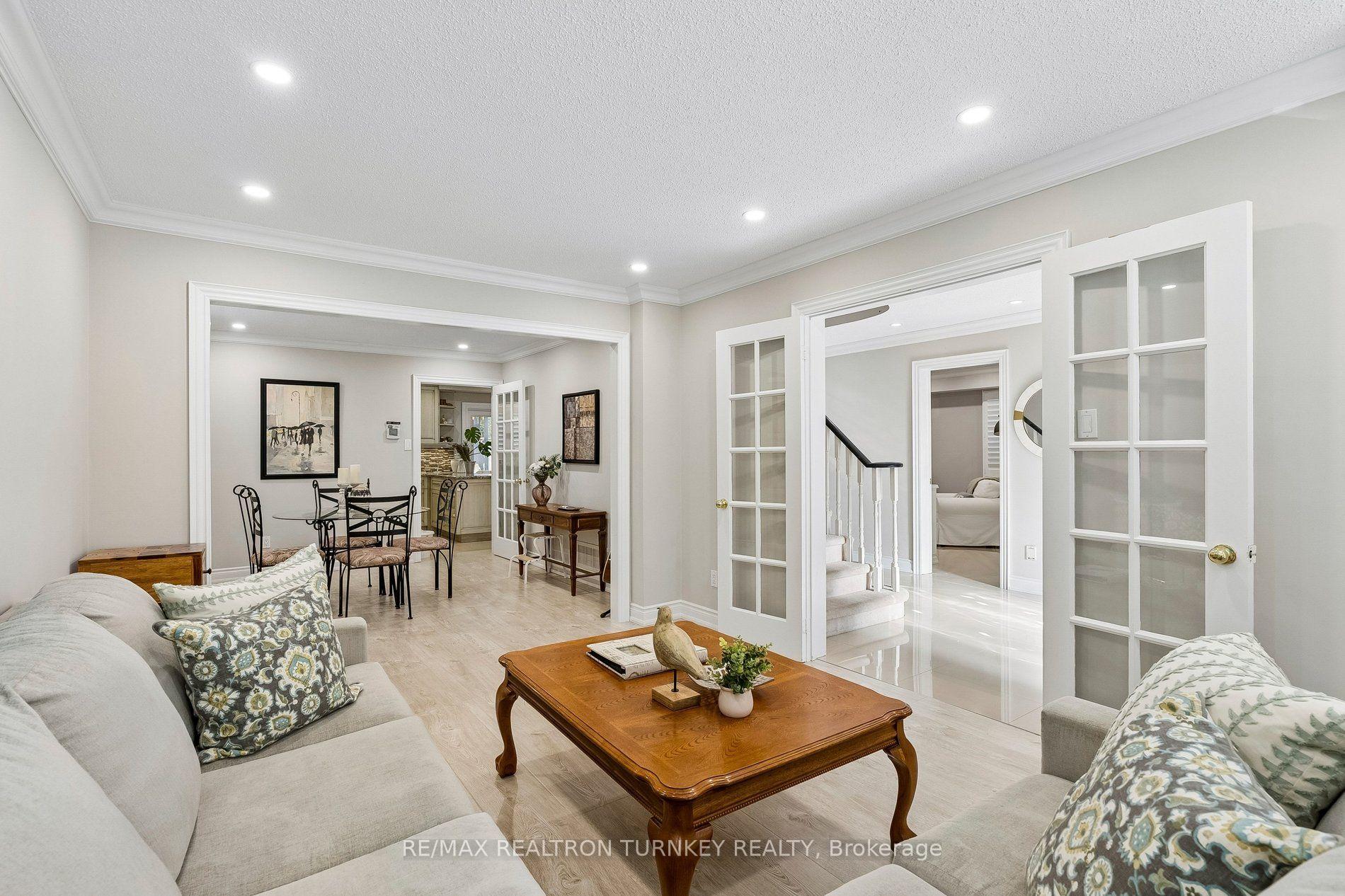 Photo 8 of 263 Chambers Crescent, Newmarket, Armitage — HOMEH