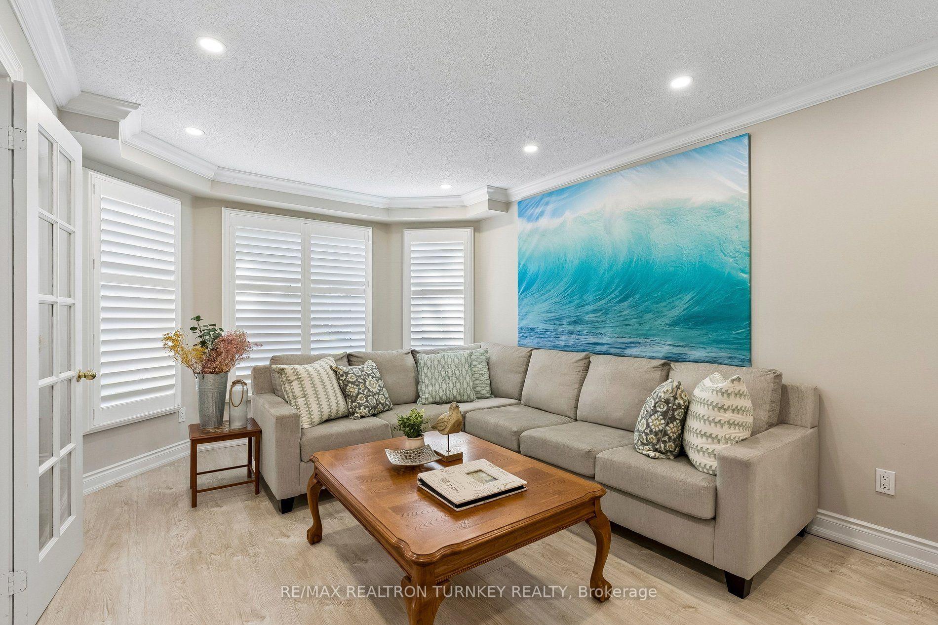 Photo 12 of 263 Chambers Crescent, Newmarket, Armitage — HOMEH