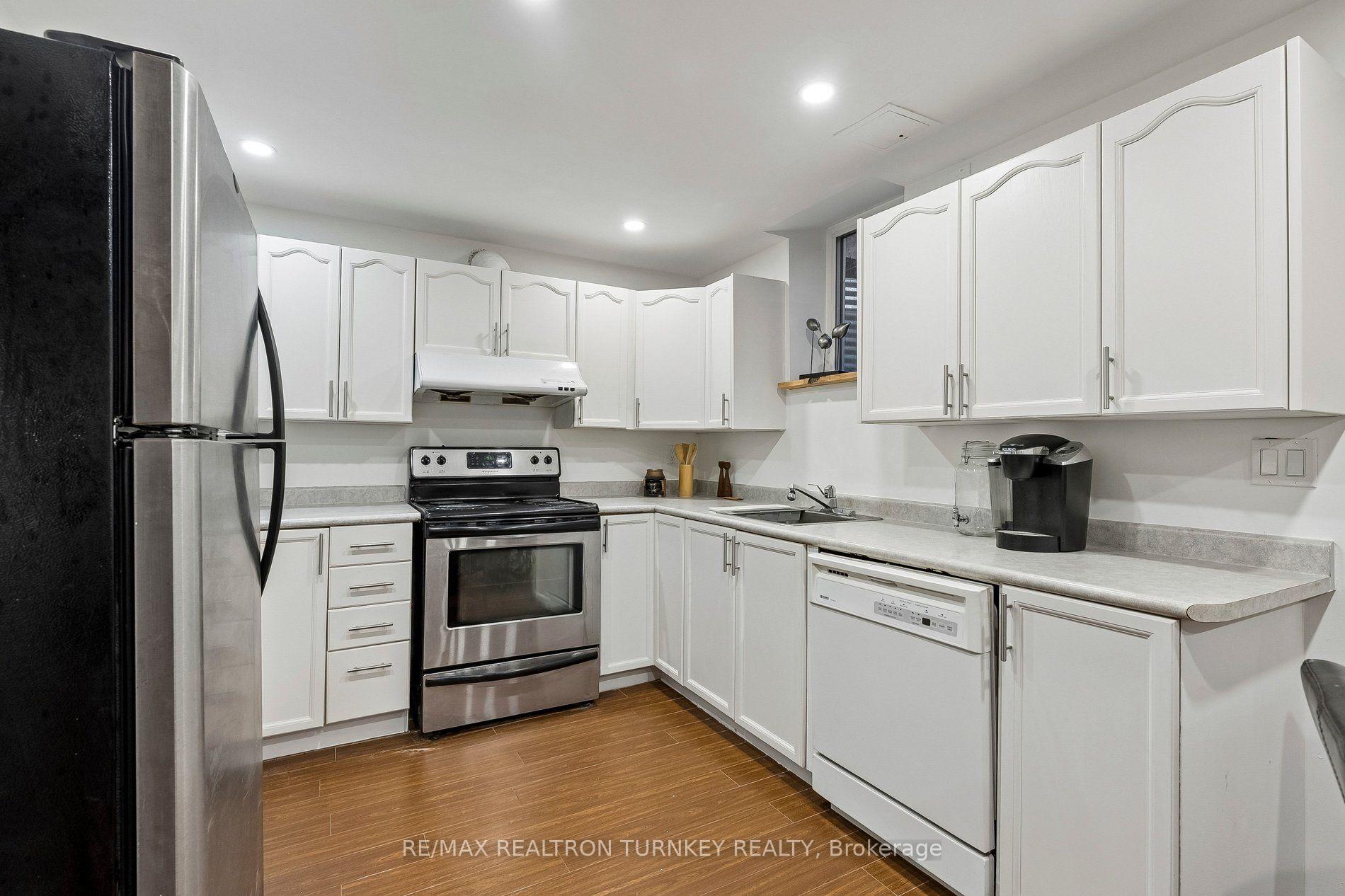 Photo 43 of 263 Chambers Crescent, Newmarket, Armitage — HOMEH