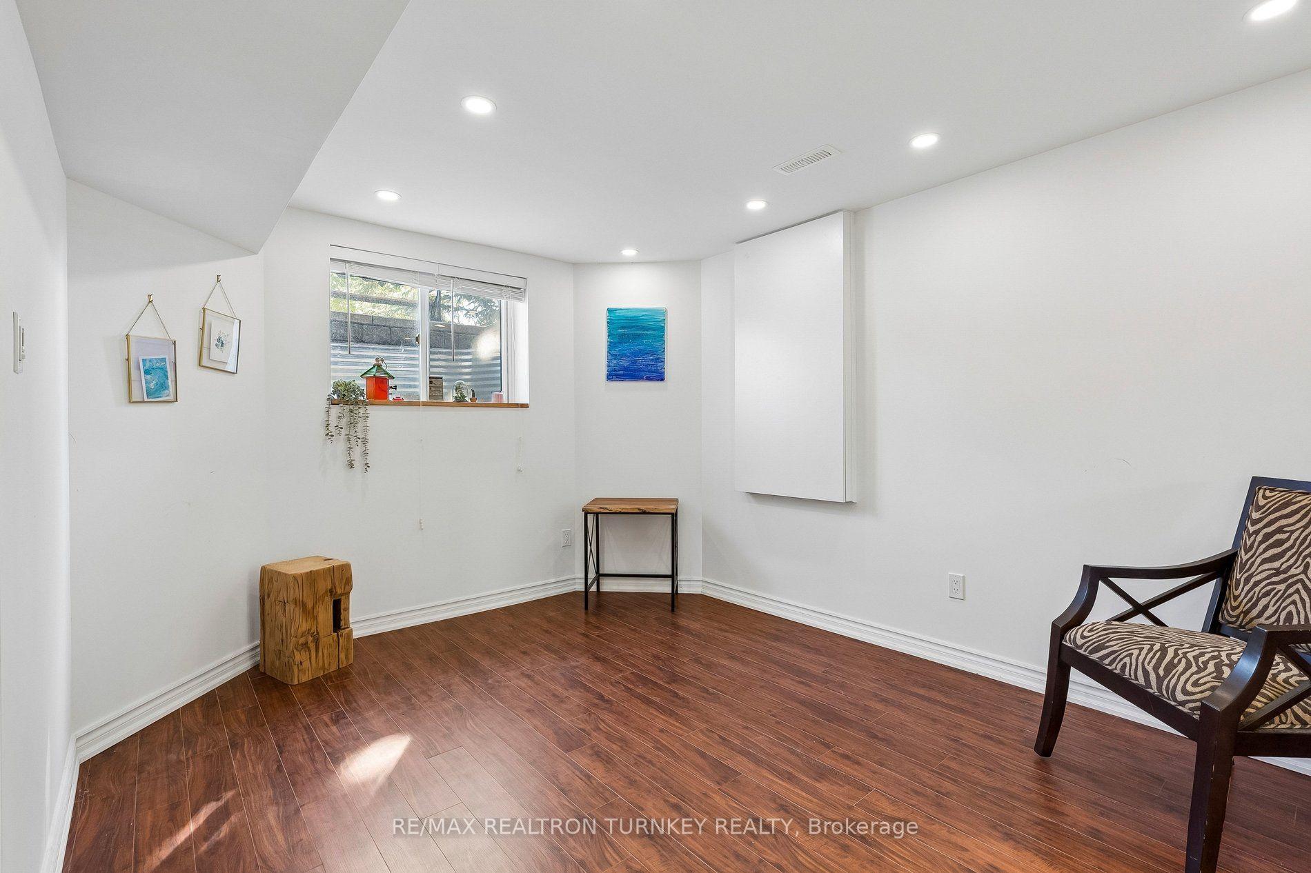 Photo 46 of 263 Chambers Crescent, Newmarket, Armitage — HOMEH