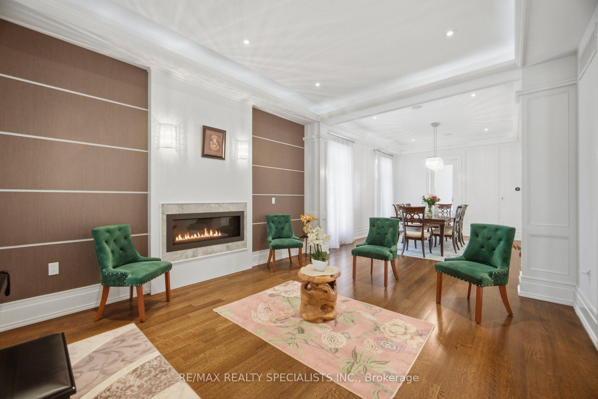 Photo 6 of 154 Burbank Drive, North York, Bayview Village — HOMEH