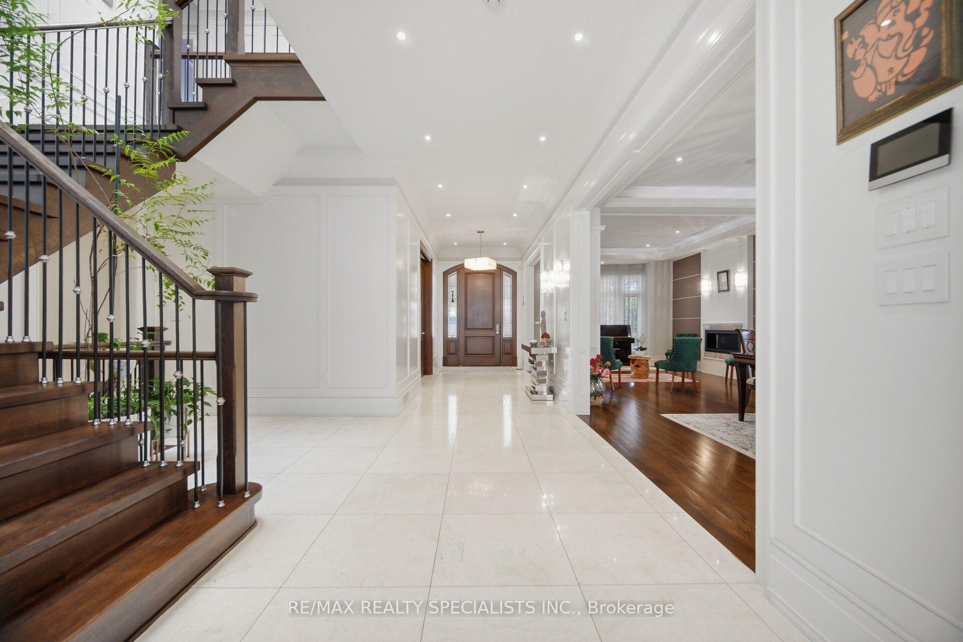 Photo 9 of 154 Burbank Drive, North York, Bayview Village — HOMEH