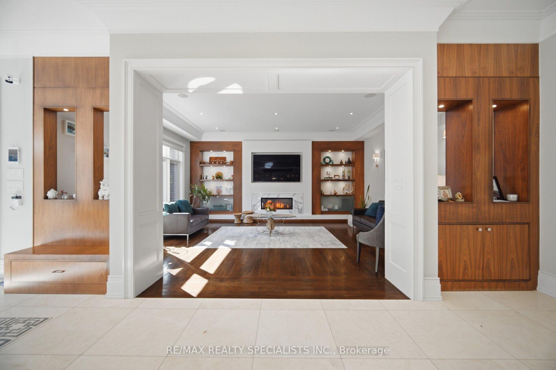 Photo 15 of 154 Burbank Drive, North York, Bayview Village — HOMEH
