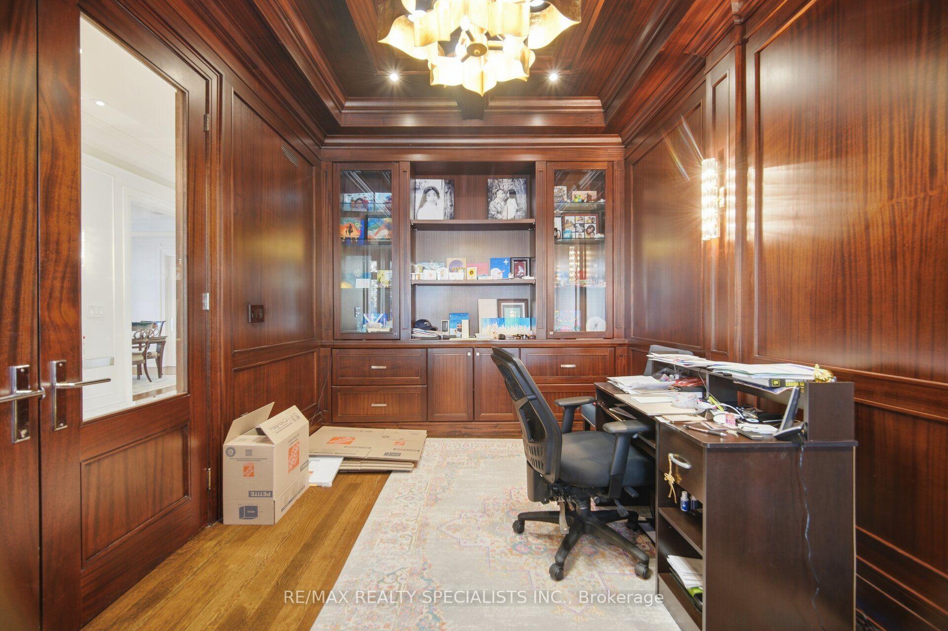 Photo 18 of 154 Burbank Drive, North York, Bayview Village — HOMEH