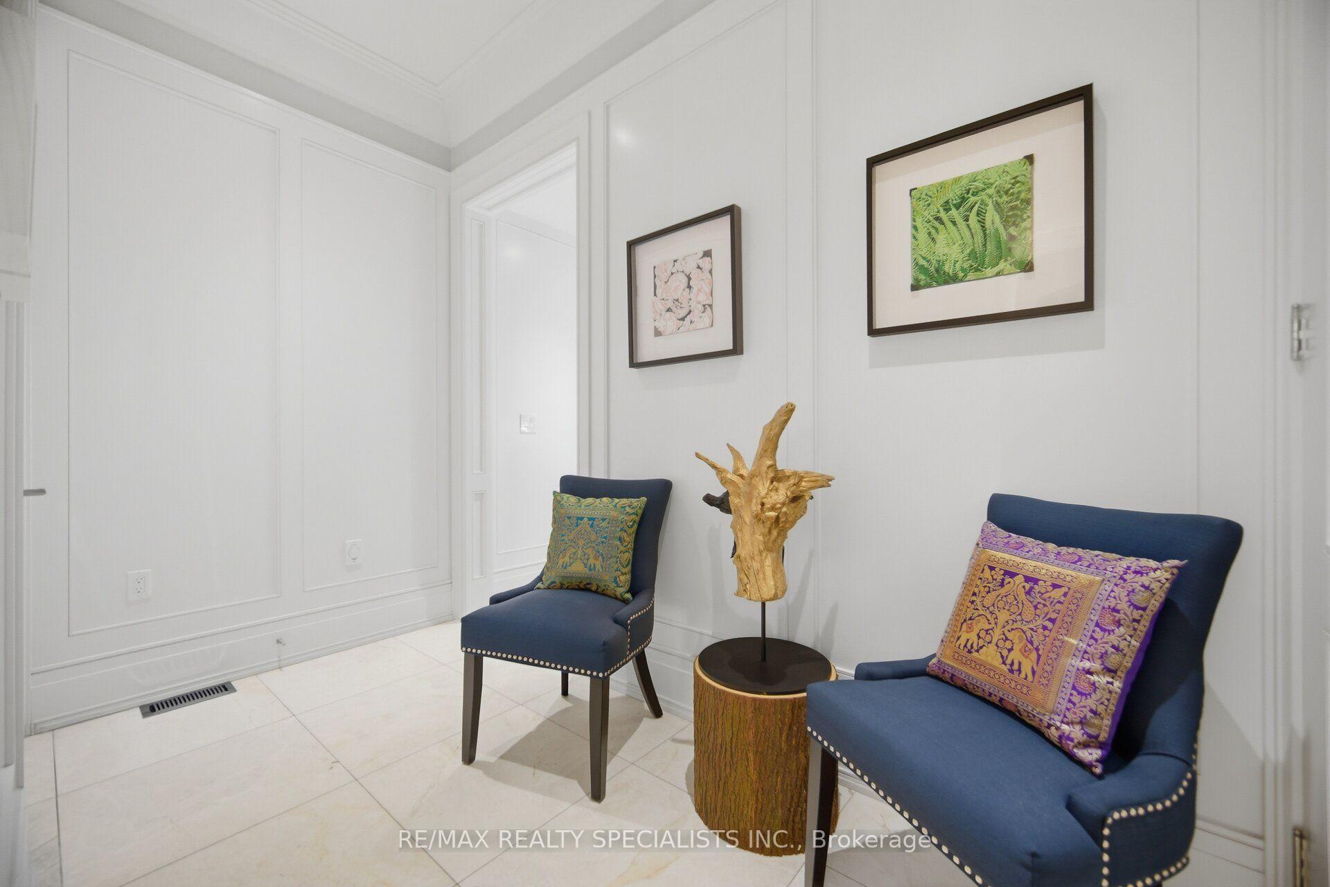 Photo 20 of 154 Burbank Drive, North York, Bayview Village — HOMEH