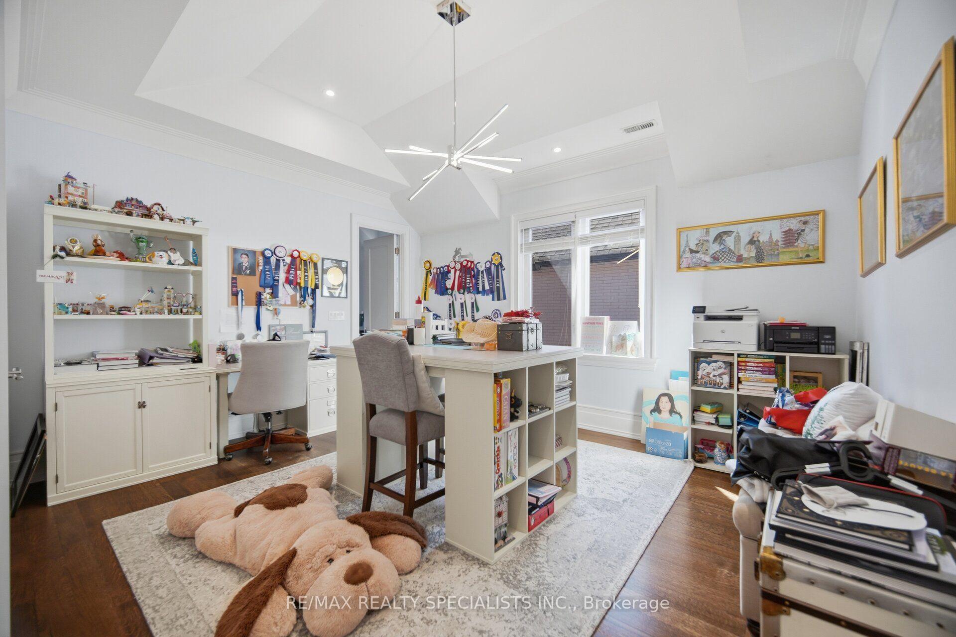 Photo 36 of 154 Burbank Drive, North York, Bayview Village — HOMEH