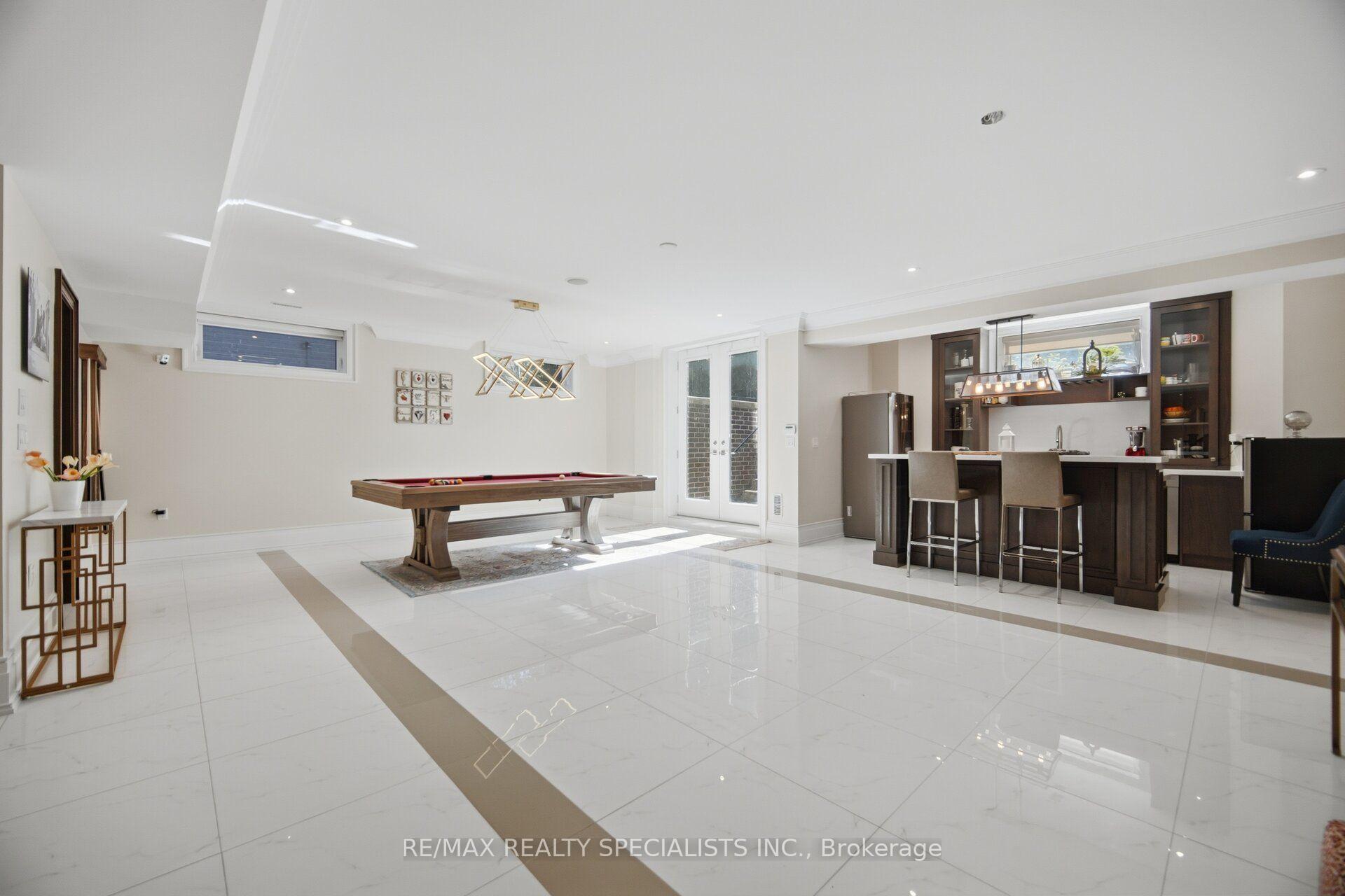 Photo 39 of 154 Burbank Drive, North York, Bayview Village — HOMEH
