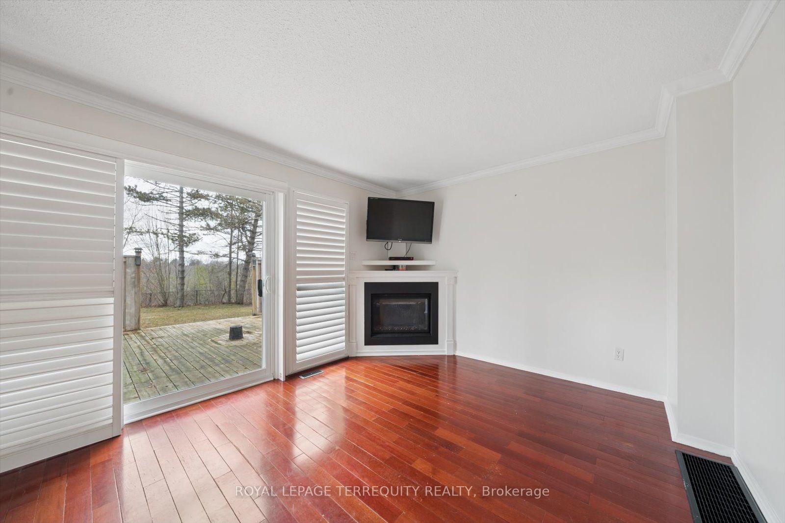Photo 6 of 1825 Hyde Mill Crescent, Mississauga, Streetsville — HOMEH