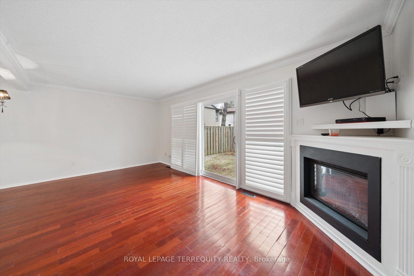 Photo 7 of 1825 Hyde Mill Crescent, Mississauga, Streetsville — HOMEH