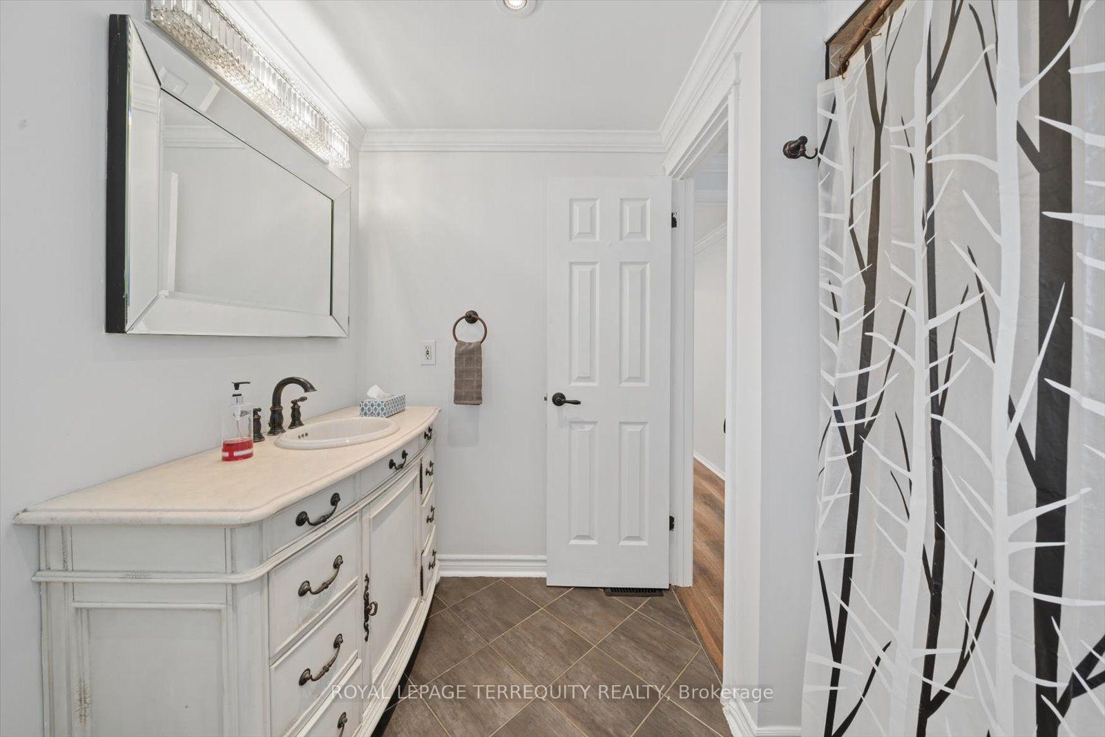Photo 26 of 1825 Hyde Mill Crescent, Mississauga, Streetsville — HOMEH