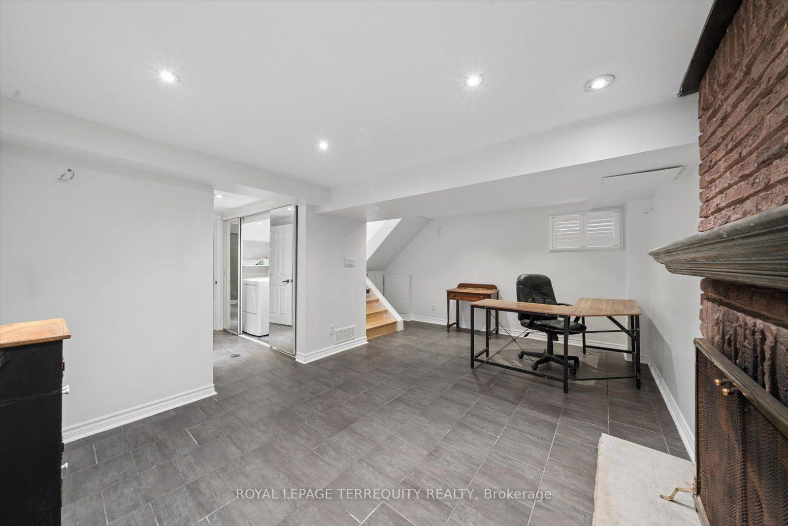 Photo 37 of 1825 Hyde Mill Crescent, Mississauga, Streetsville — HOMEH