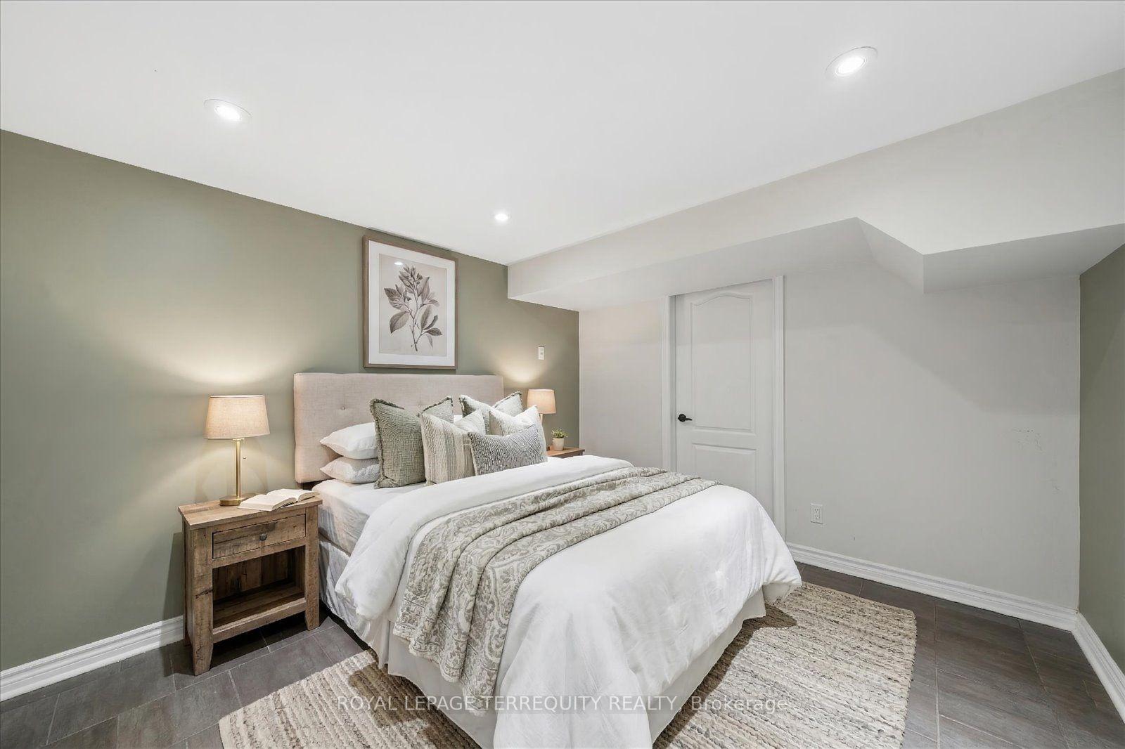 Photo 42 of 1825 Hyde Mill Crescent, Mississauga, Streetsville — HOMEH