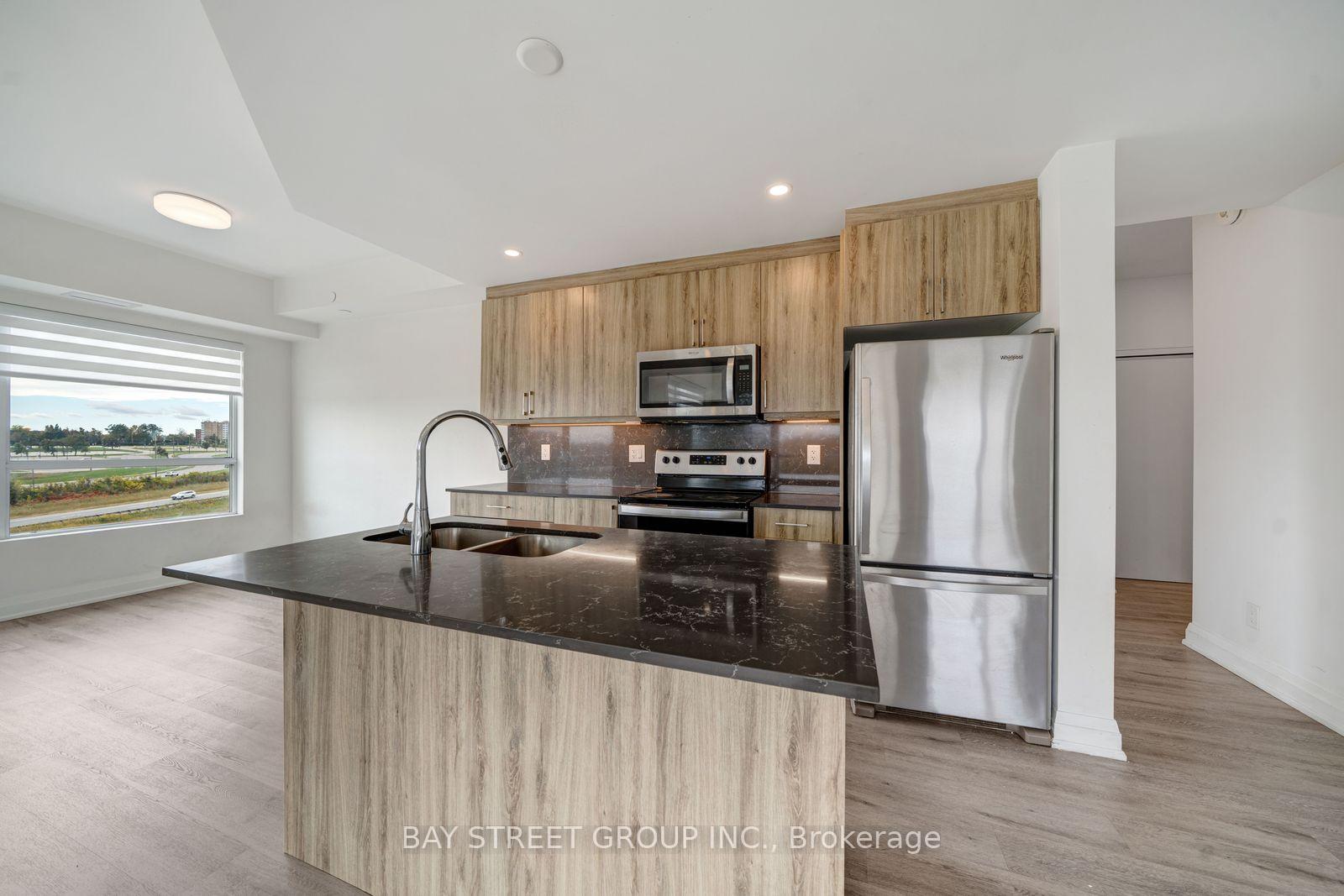 Photo 11 of Unit 1011, 58 Lakeside Terrace, Barrie, Little Lake — HOMEH