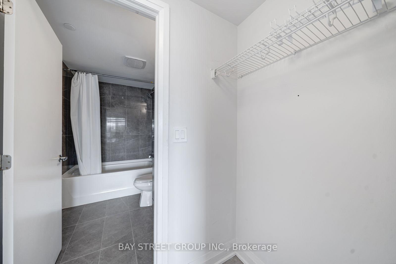 Photo 25 of Unit 1011, 58 Lakeside Terrace, Barrie, Little Lake — HOMEH