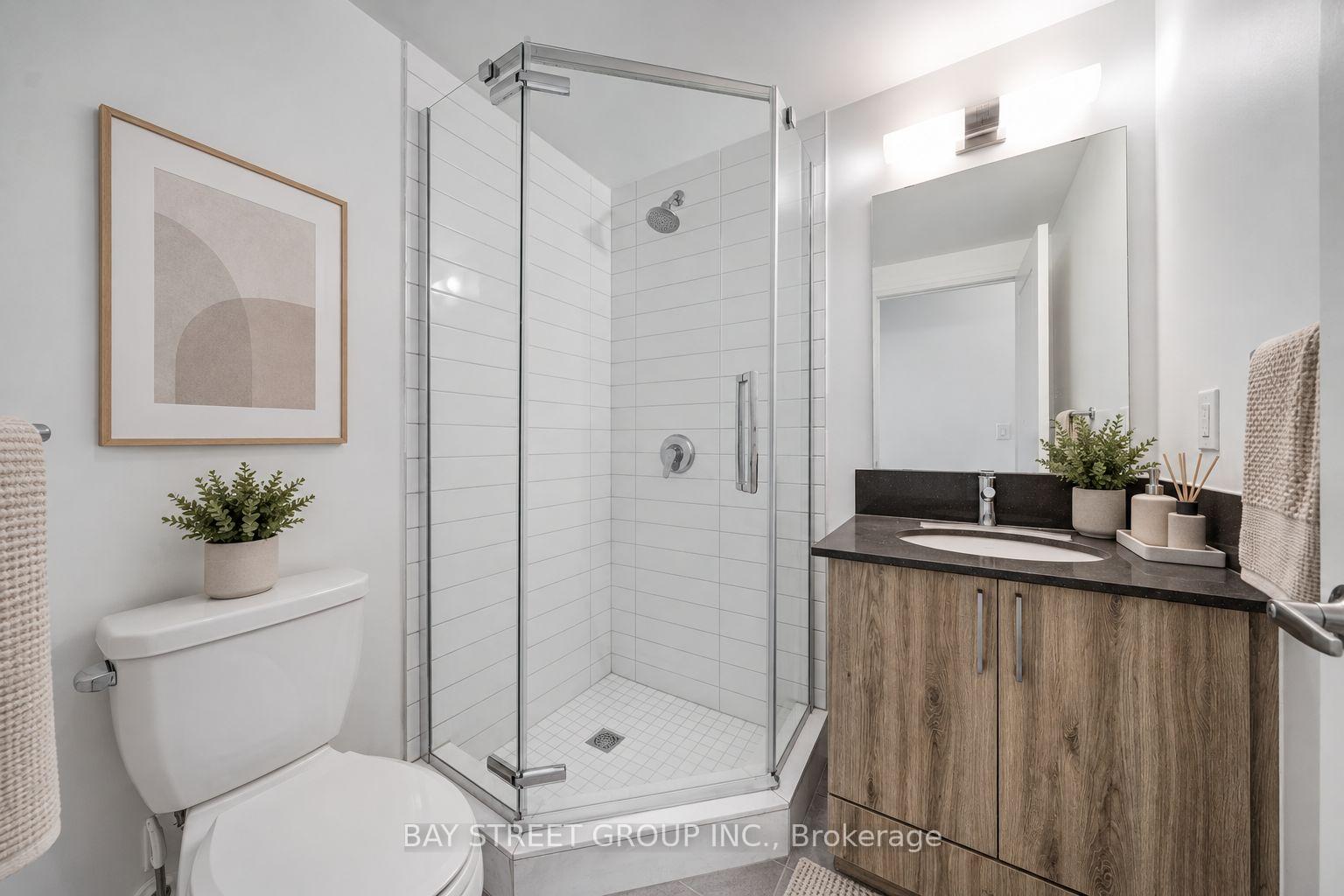 Photo 32 of Unit 1011, 58 Lakeside Terrace, Barrie, Little Lake — HOMEH