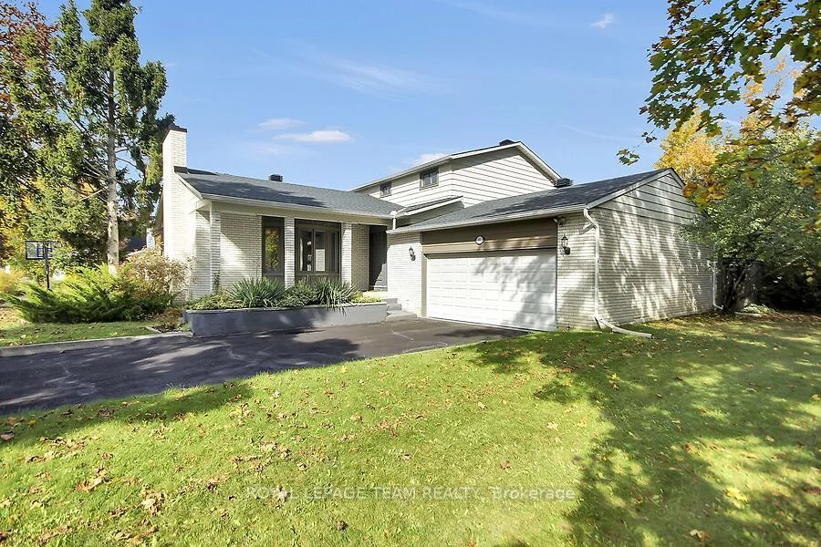 Photo of 61 Amberwood Crescent