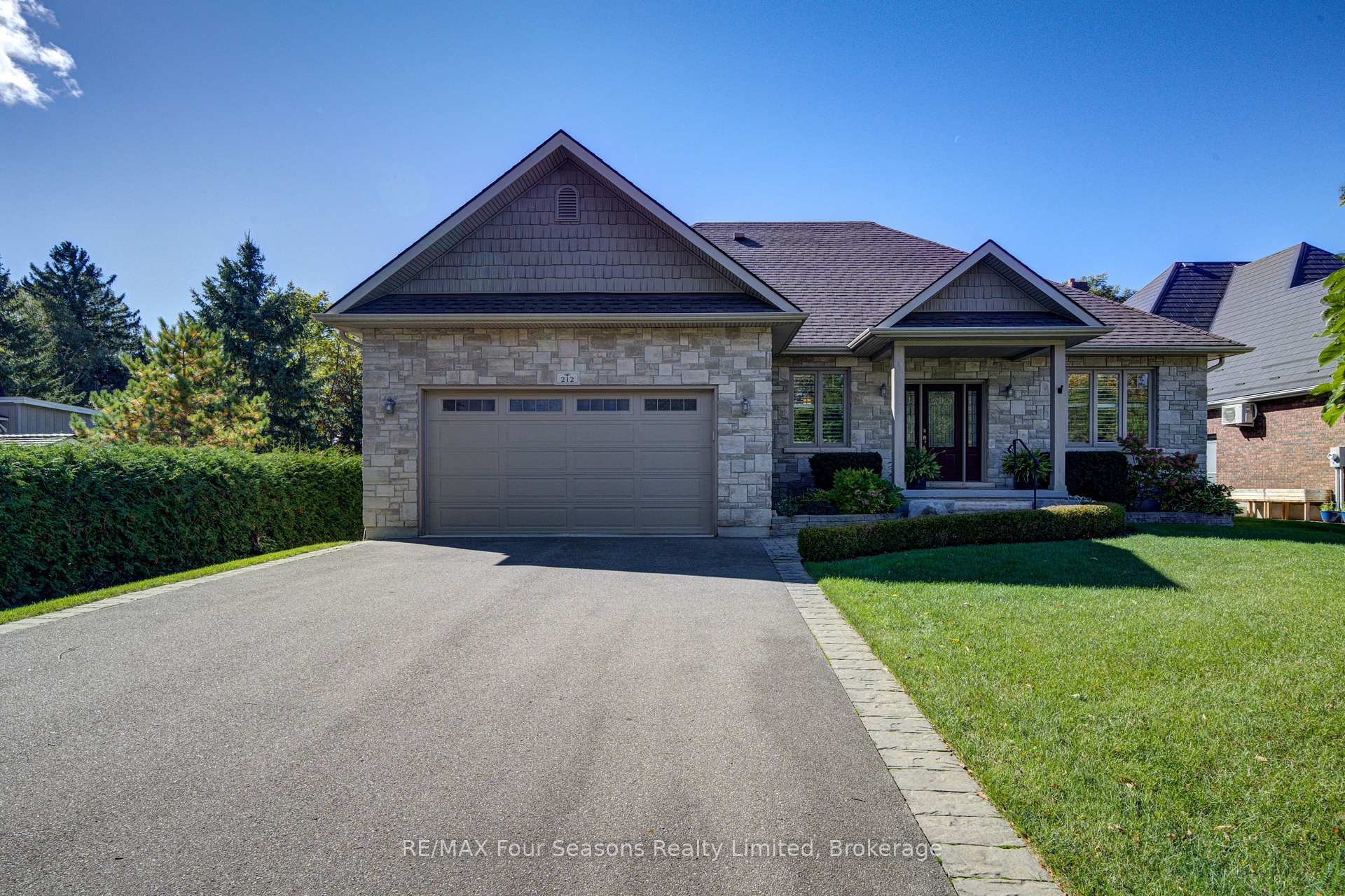 Photo of 212 Pearson Street