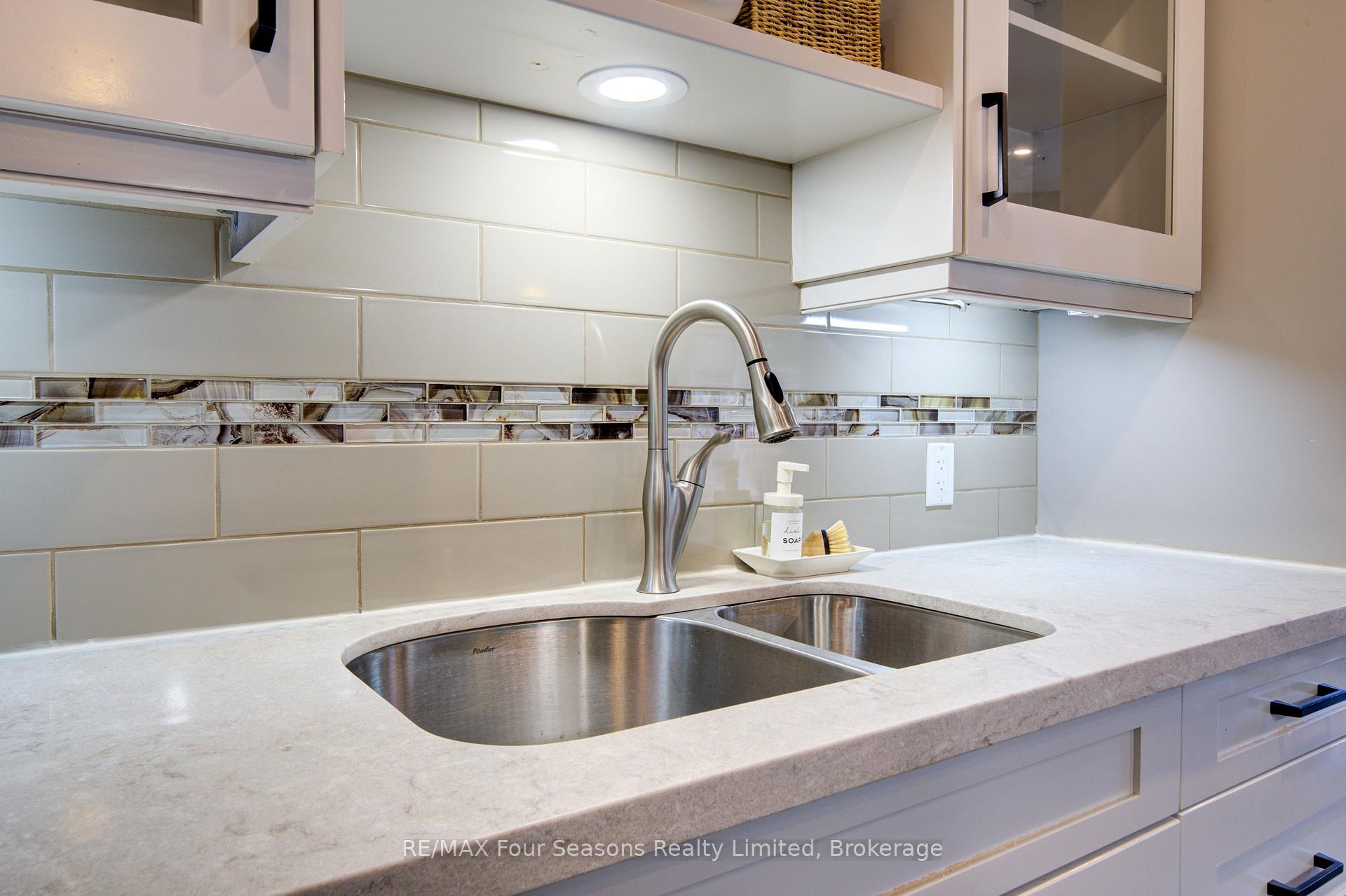 Photo 16 of 212 Pearson Street, Meaford — HOMEH
