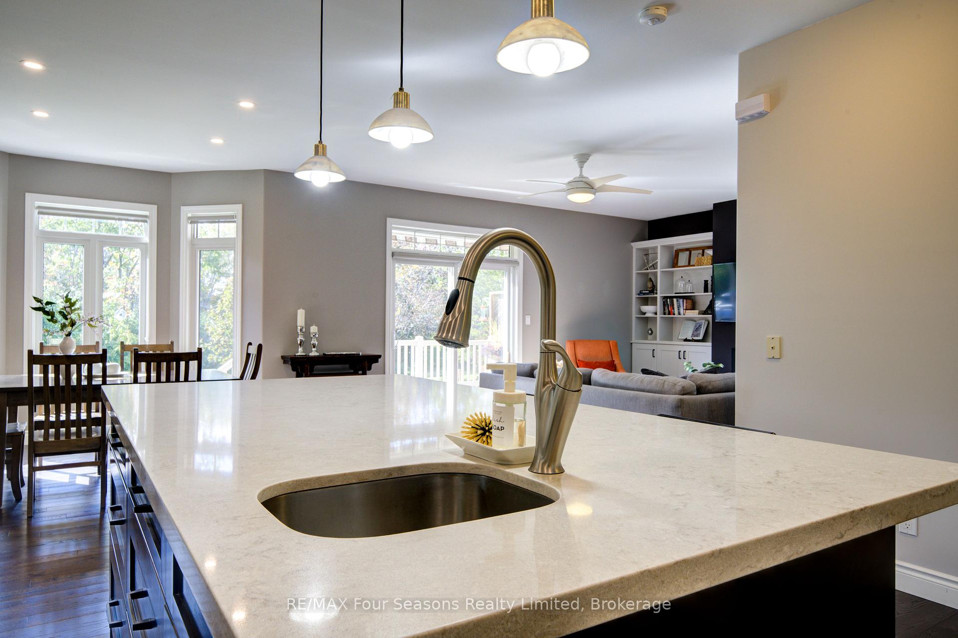 Photo 19 of 212 Pearson Street, Meaford — HOMEH