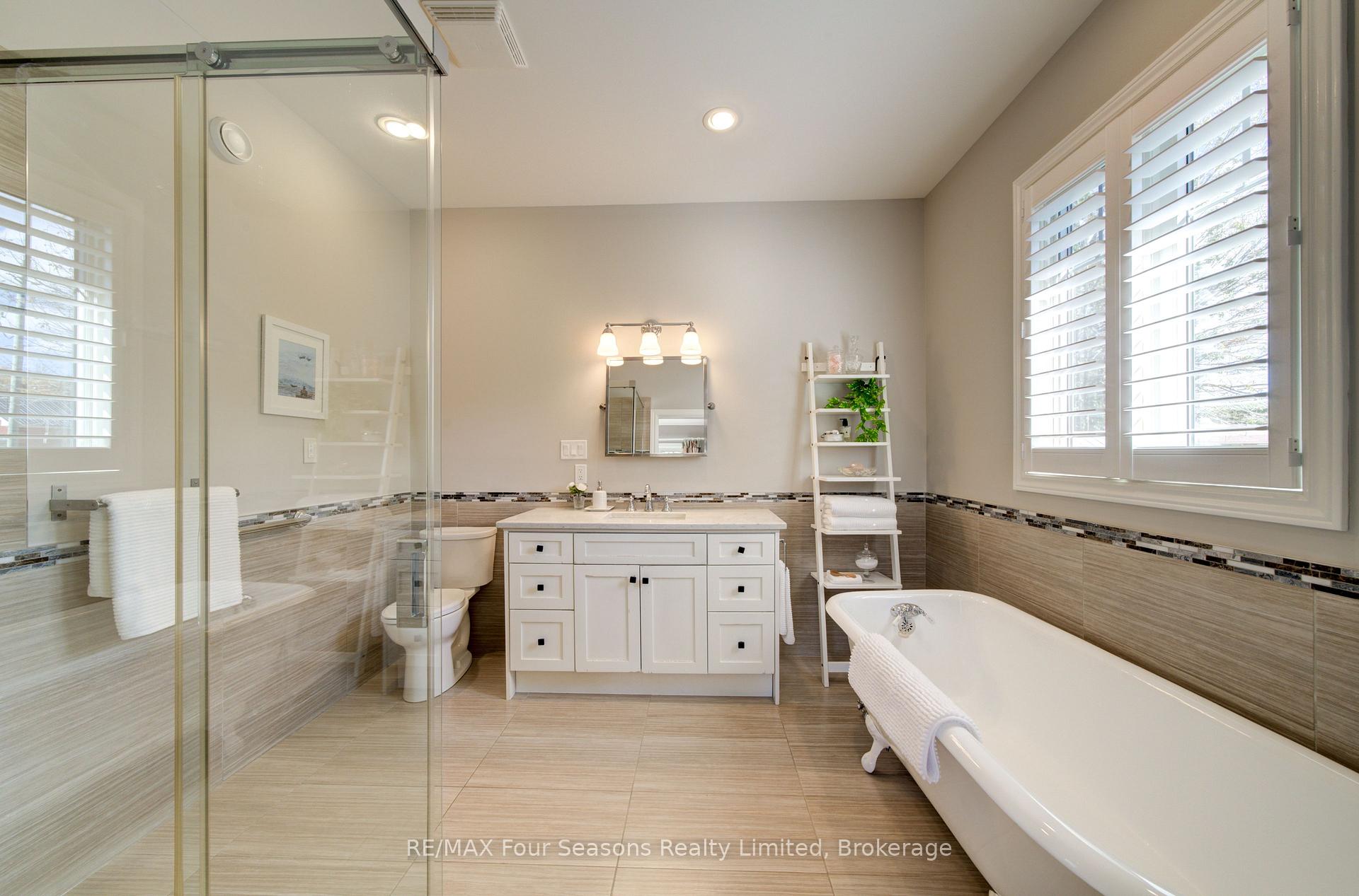 Photo 33 of 212 Pearson Street, Meaford — HOMEH