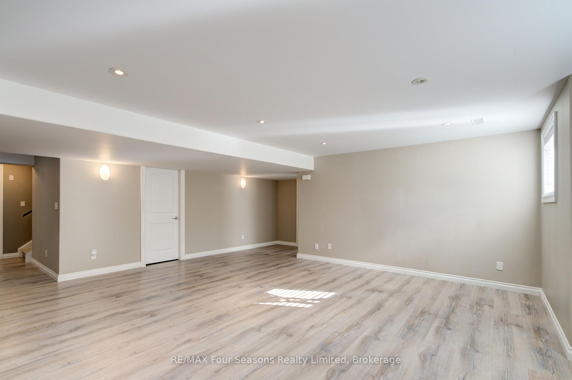 Photo 41 of 212 Pearson Street, Meaford — HOMEH