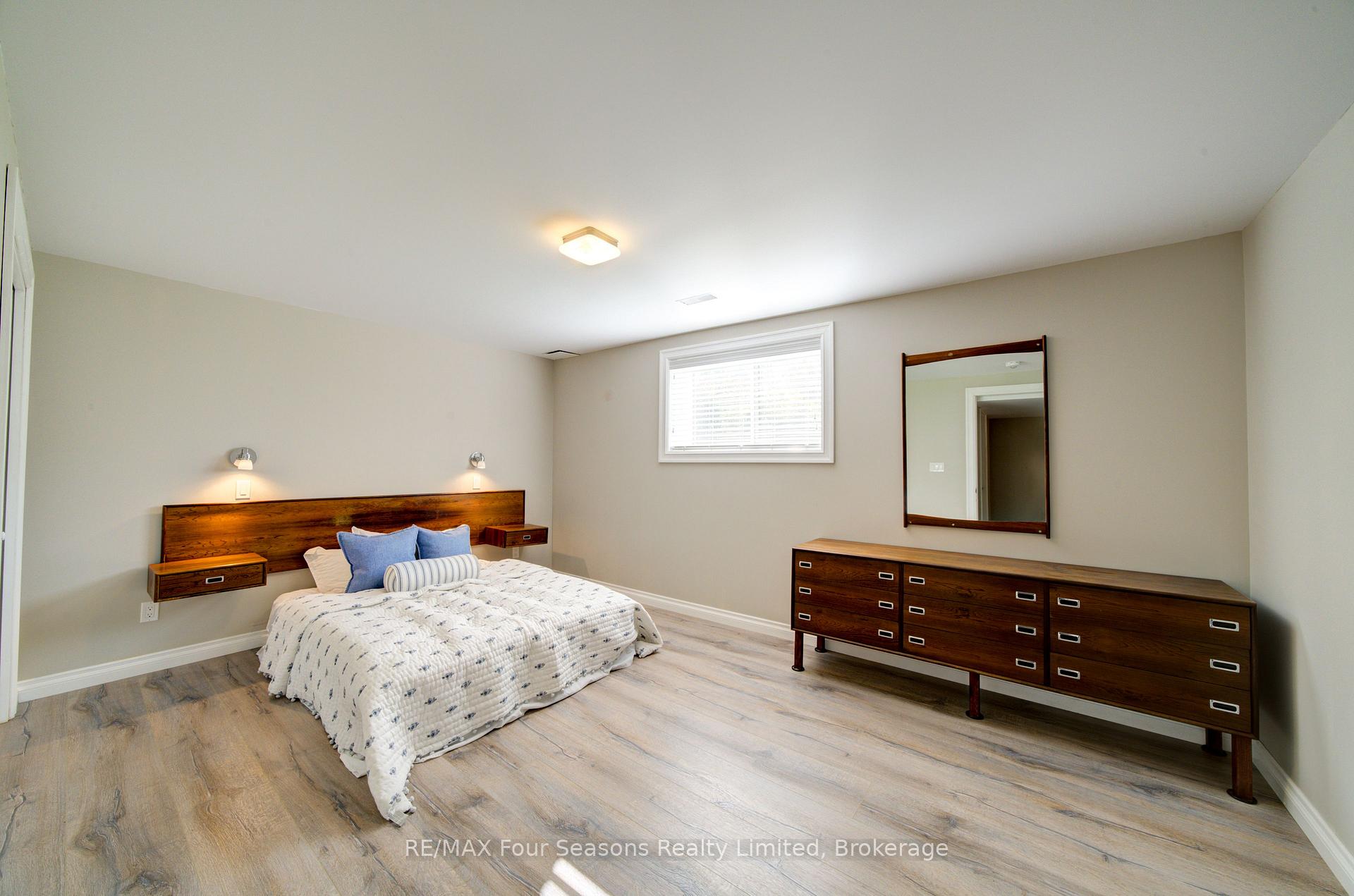Photo 42 of 212 Pearson Street, Meaford — HOMEH