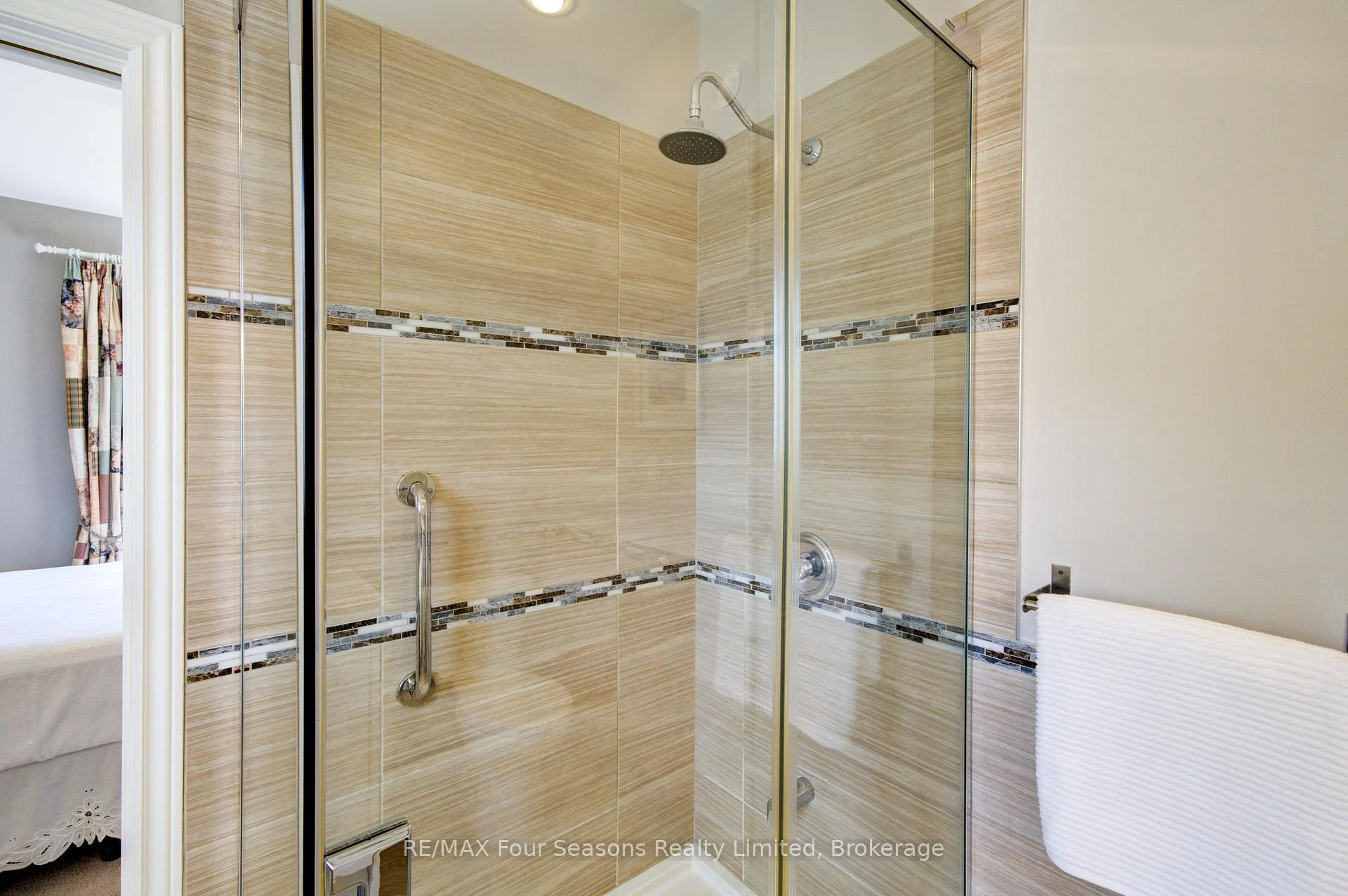 Photo 45 of 212 Pearson Street, Meaford — HOMEH