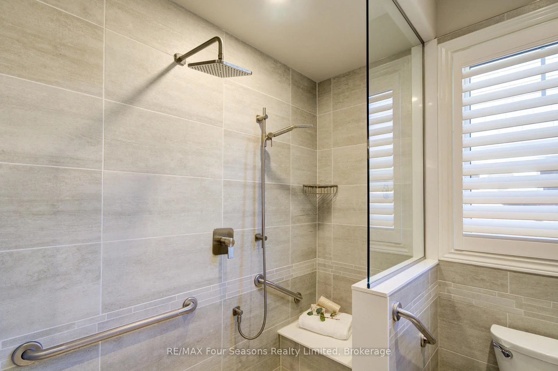 Photo 46 of 212 Pearson Street, Meaford — HOMEH