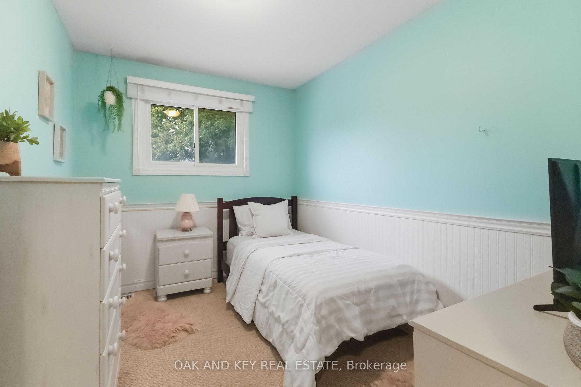 Photo 18 of 118 Harold Court, Lucan Biddulph, Lucan — HOMEH